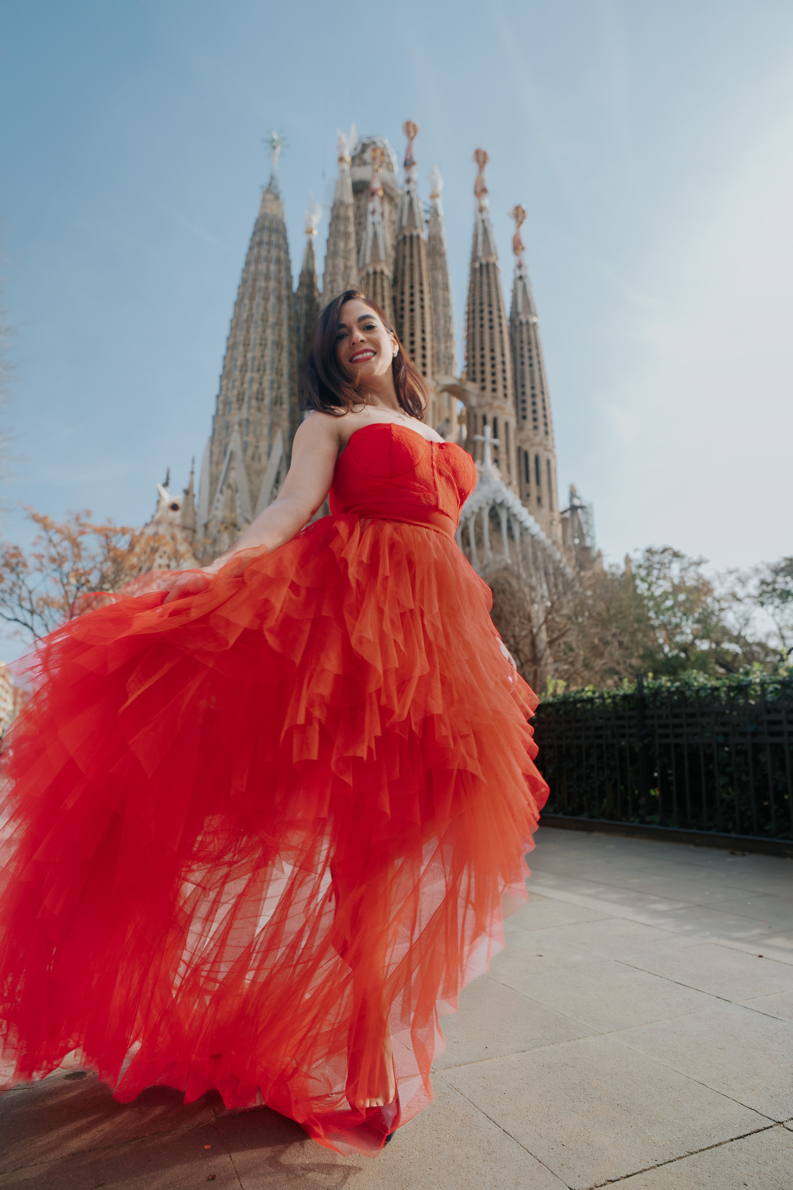 Barcelona Wow Dress Photoshoot Ideas — Photographer in Barcelona Spain