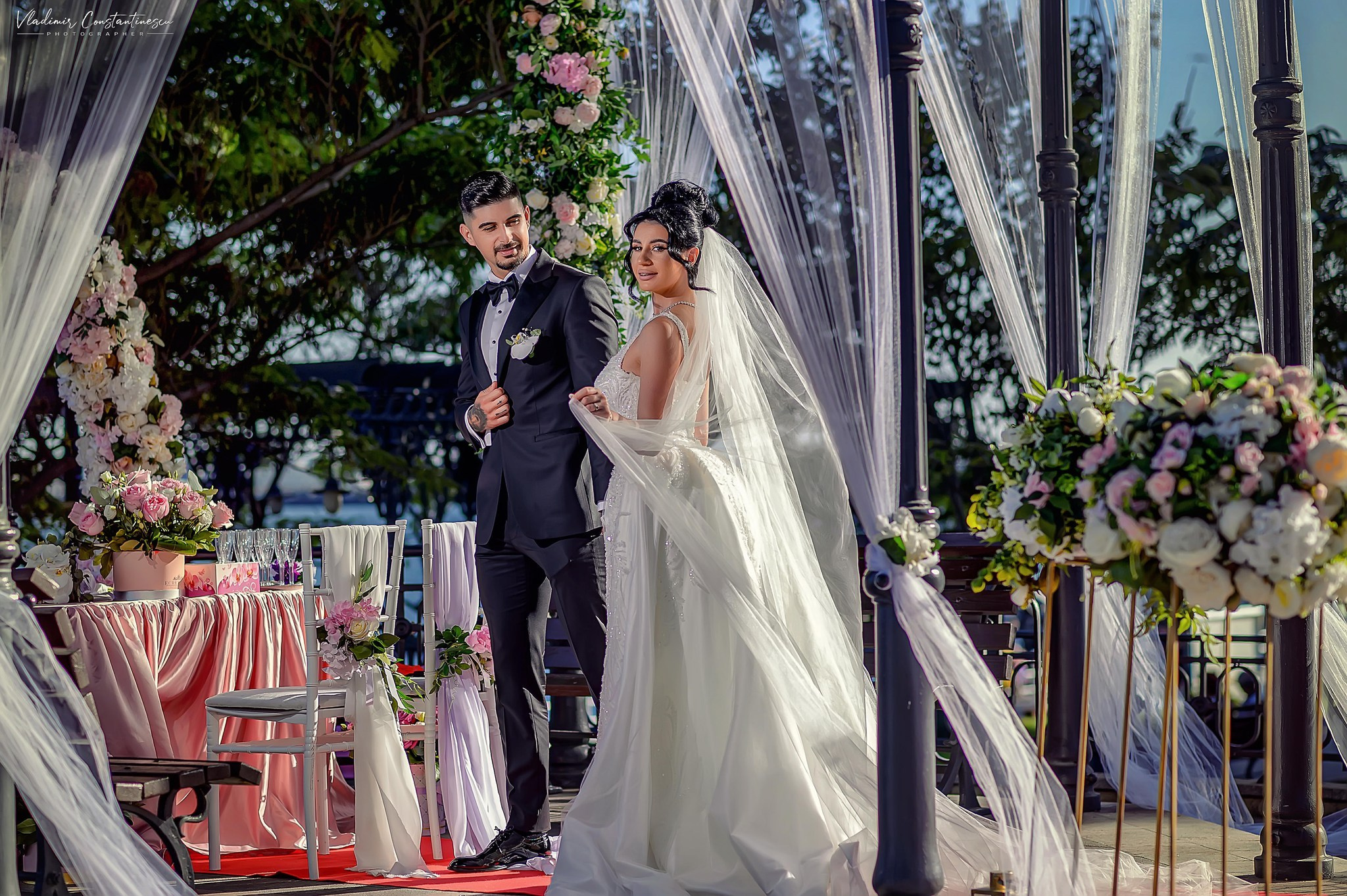 Sedinta foto in ziua nuntii. Vladimir Constantinescu - Fotograf de nunta Constanta