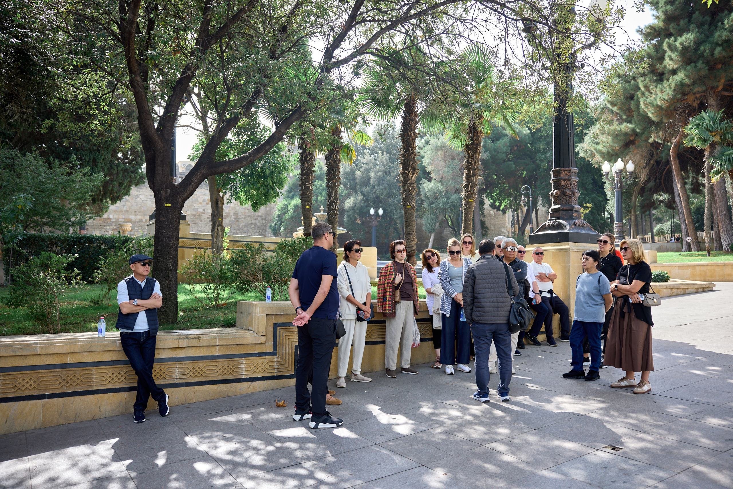 Экскурсия по Баку. День 2. Photographer in Baku Kamran Enceladus