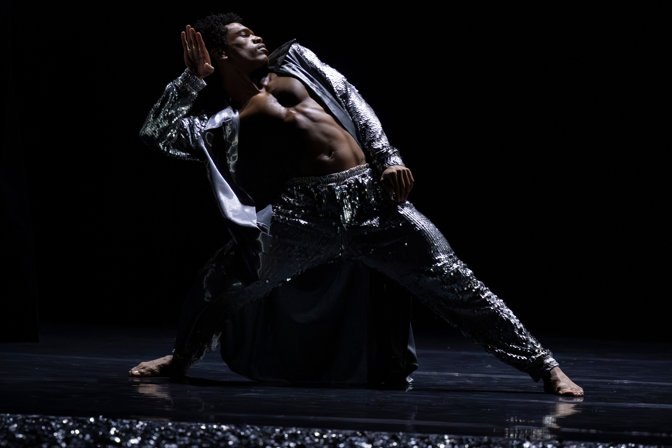 DANCE. ©2025 Adriano Escanhuela Photography