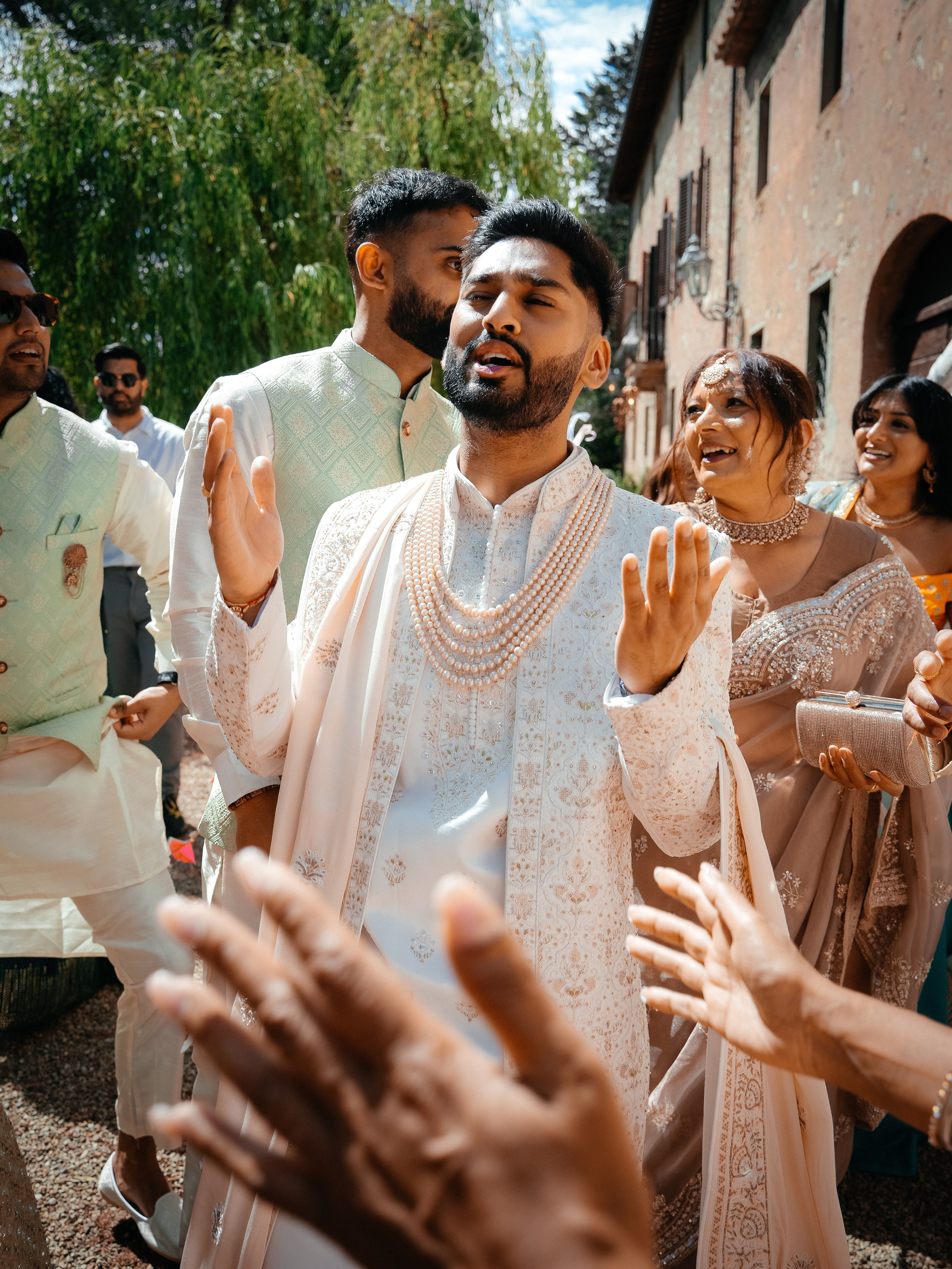 Indian Wedding in Tuscany. Wedding Photographer in Italy