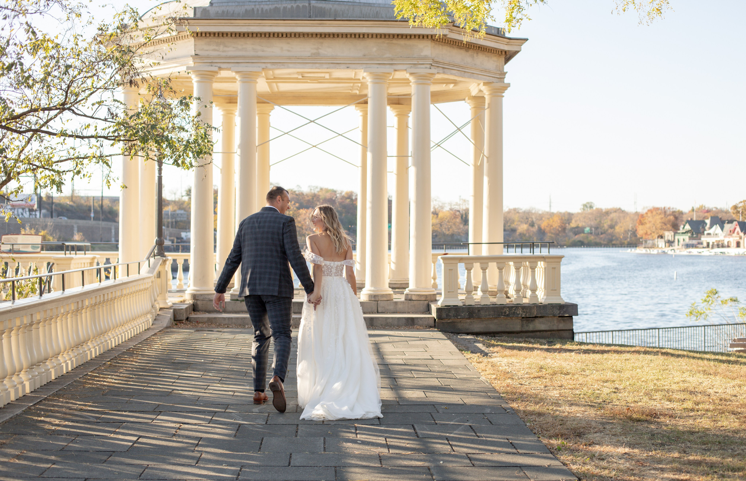 Olya & Vitalyk. Wedding Photographer & Videographer