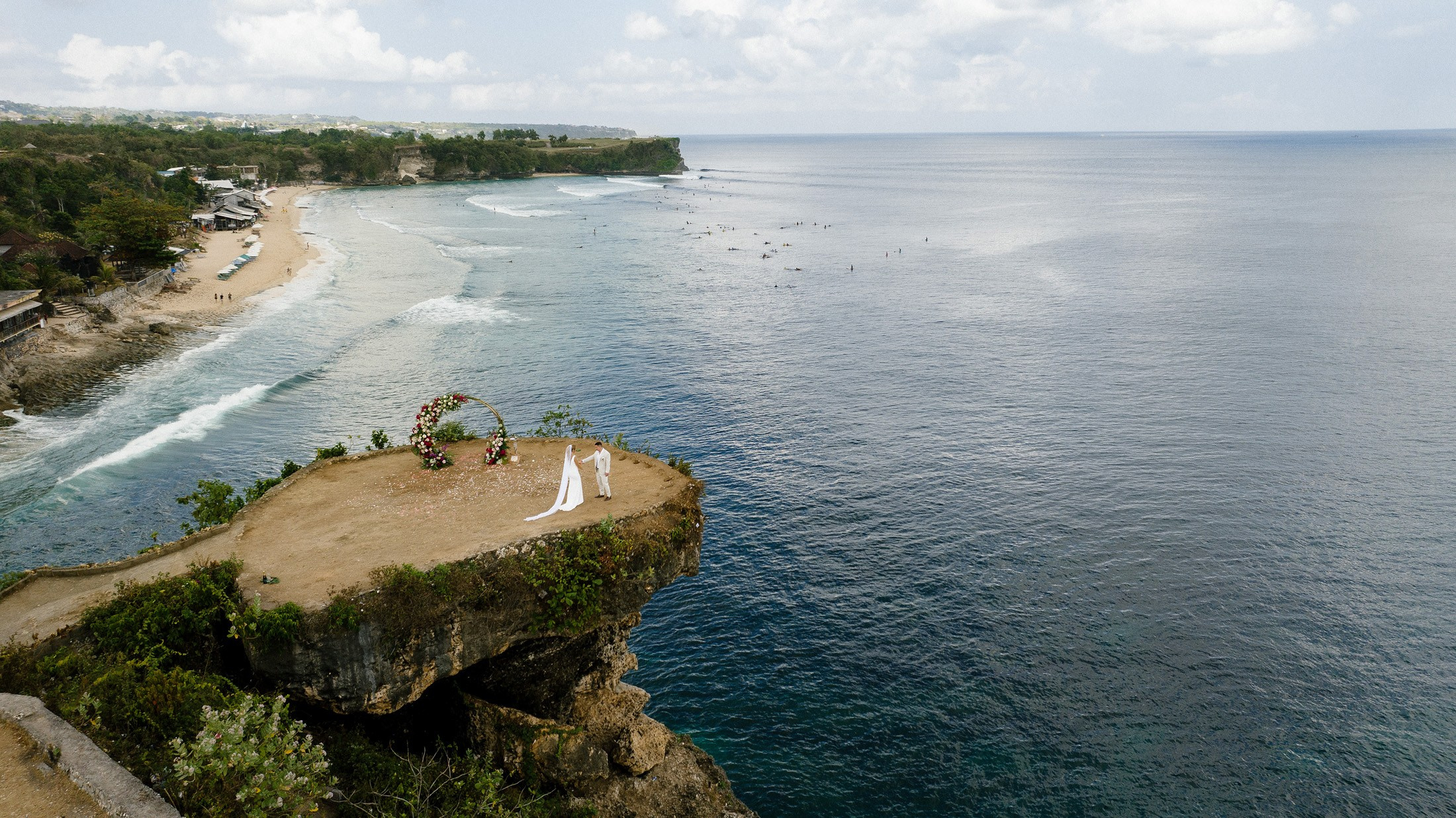 Escape to Bali on a cliff. Get.it.feel — Aesthetic Photography and Videography
