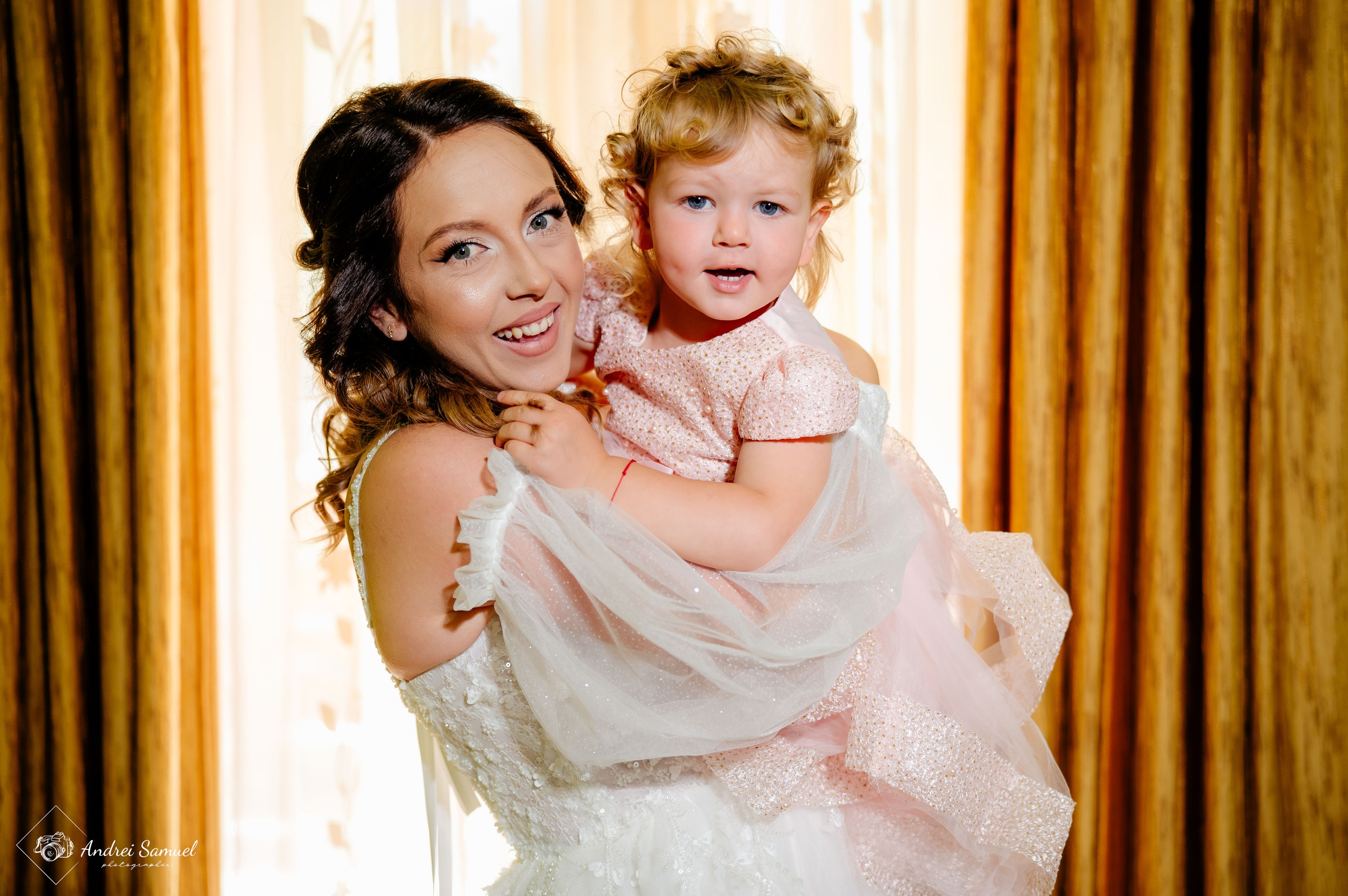 Anca & Daniel. Andrei Samuel – Fotograf București | Evenimente, Studio, Imobiliare, Produs