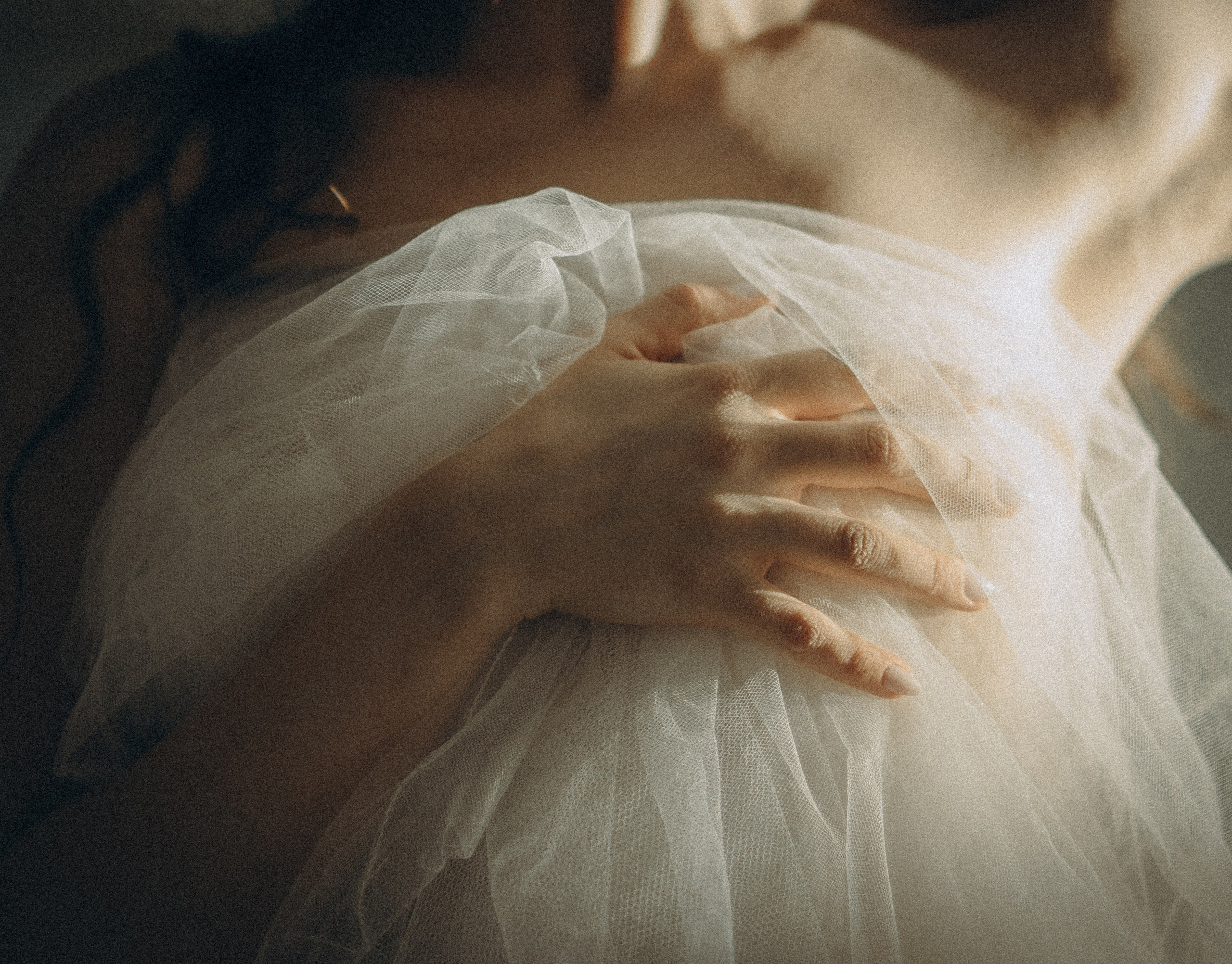 DANCERS. Victoria Olonen – Cinematic Portrait Artist | Helsinki & Europe