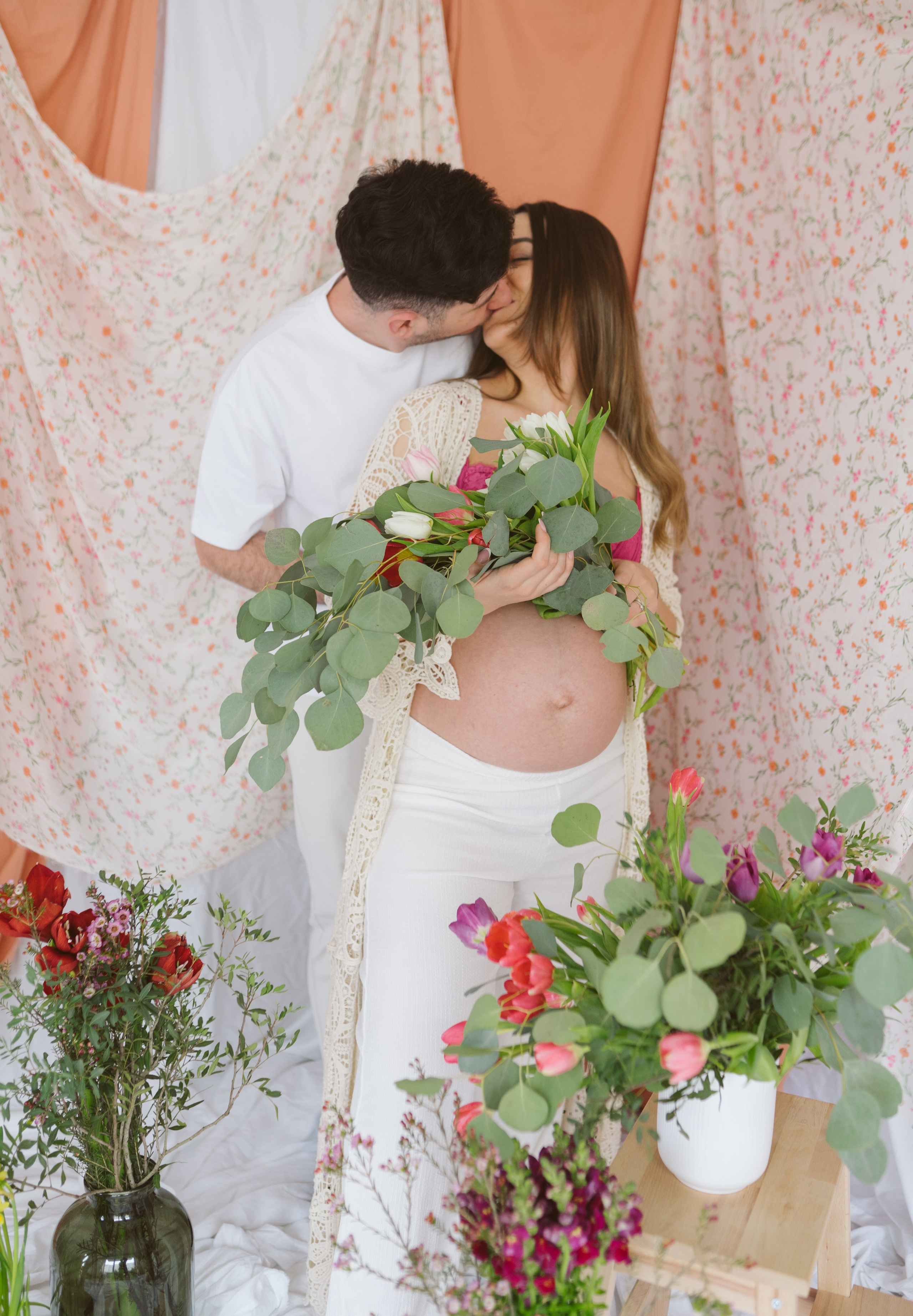 Ședințe Foto Primăvara Colorată Brașov | Mădălina Beda. Madalina Beda- Artist vizual, fotograf, doula la nastere, consultant babywearing Brasov si in toata tara