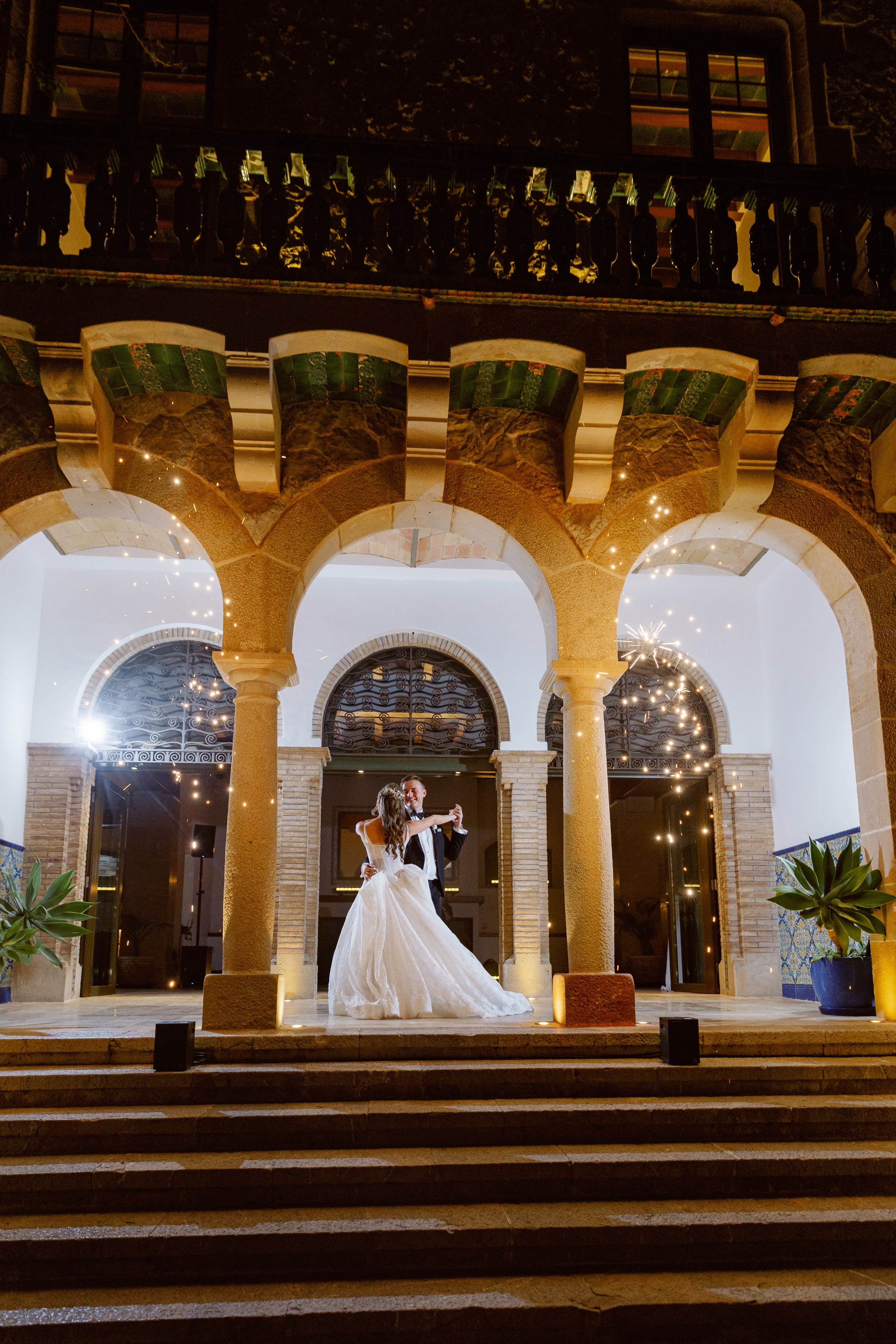 Barcelona Pre-wedding&Wedding Day. Iurkovski PHOTOGRAPHY in Europe. Luxury destination weddings and events