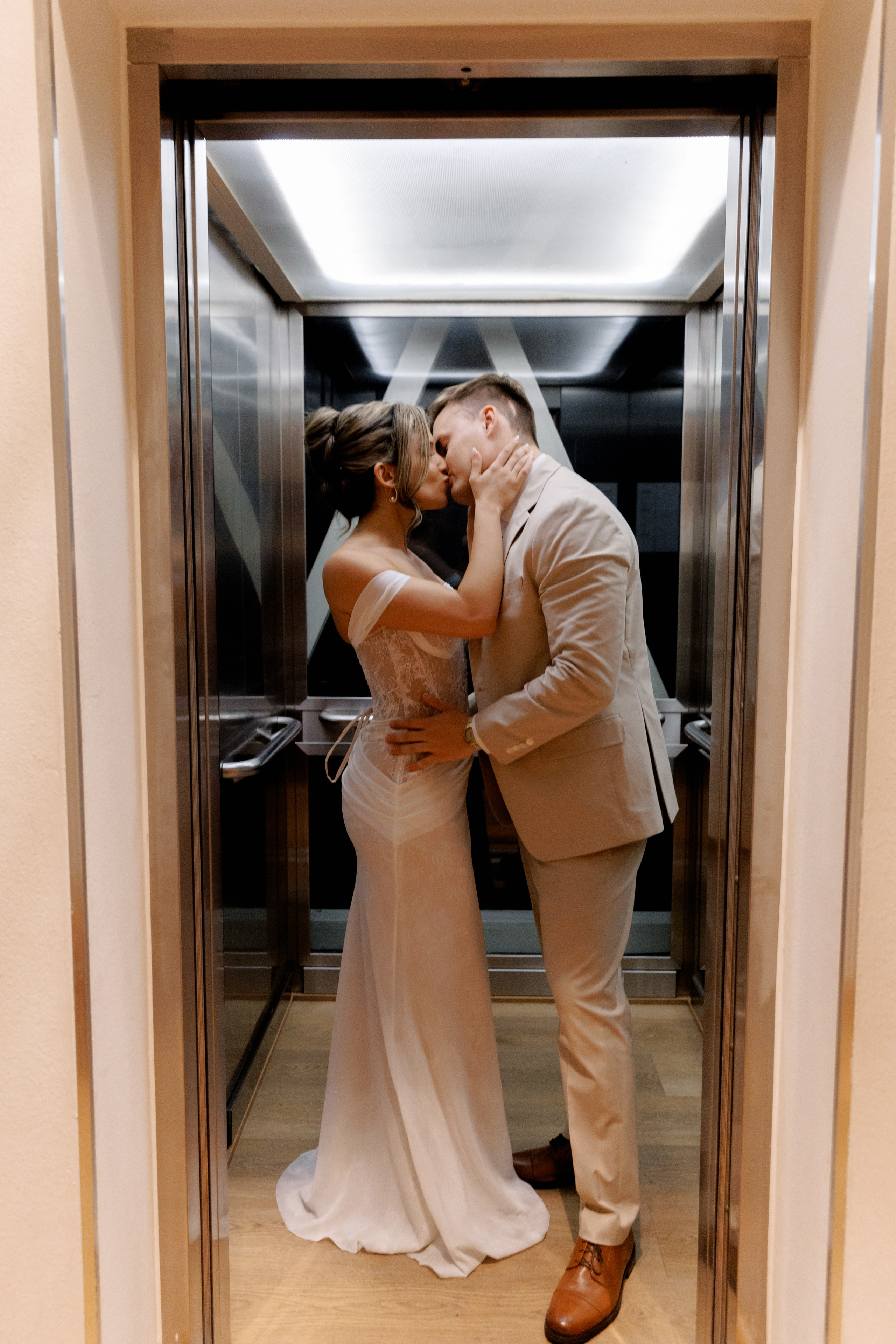 Barcelona Pre-wedding&Wedding Day. Iurkovski PHOTOGRAPHY in Europe. Luxury destination weddings and events