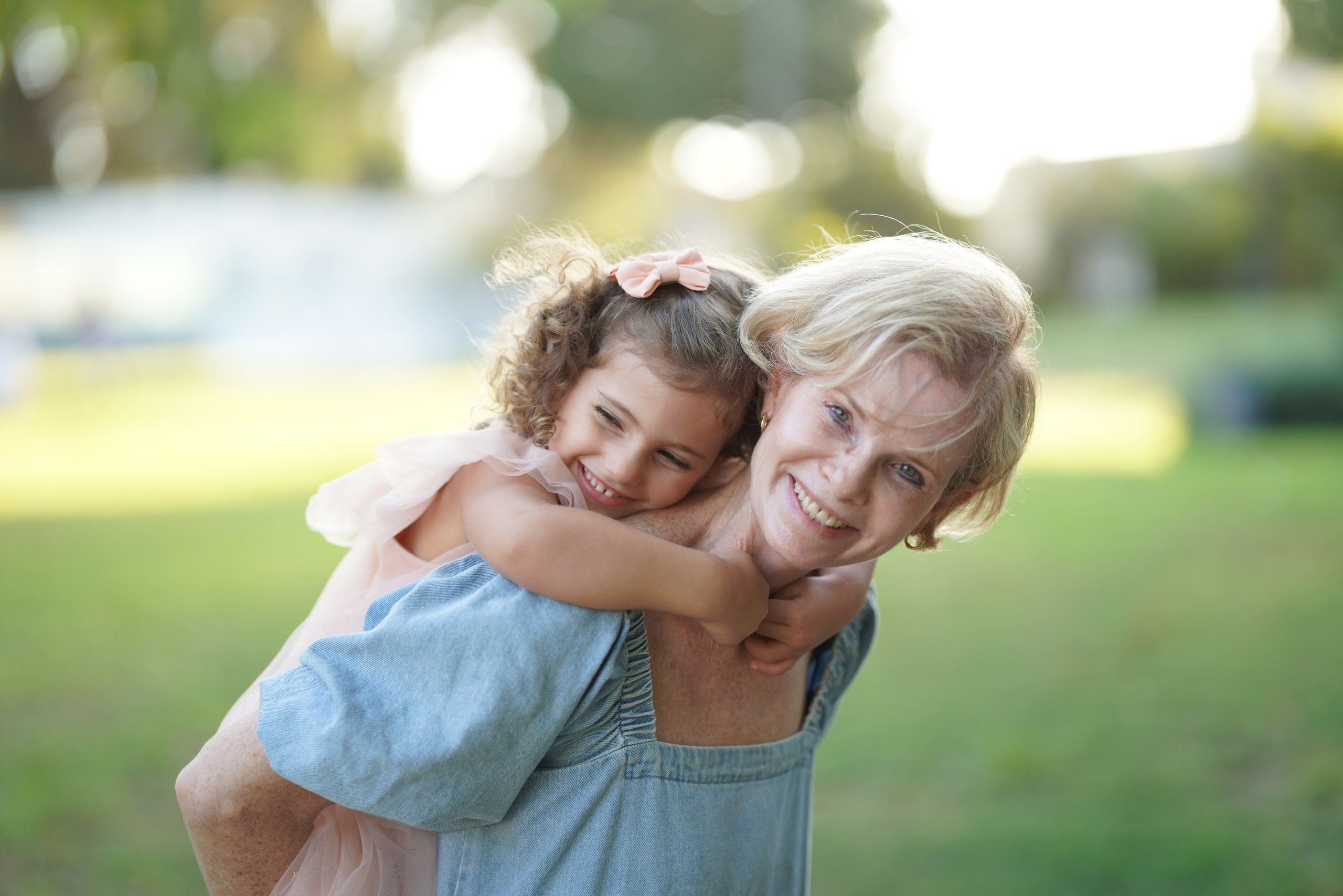 LA FAMIGLIA. Lina Zlotnikov