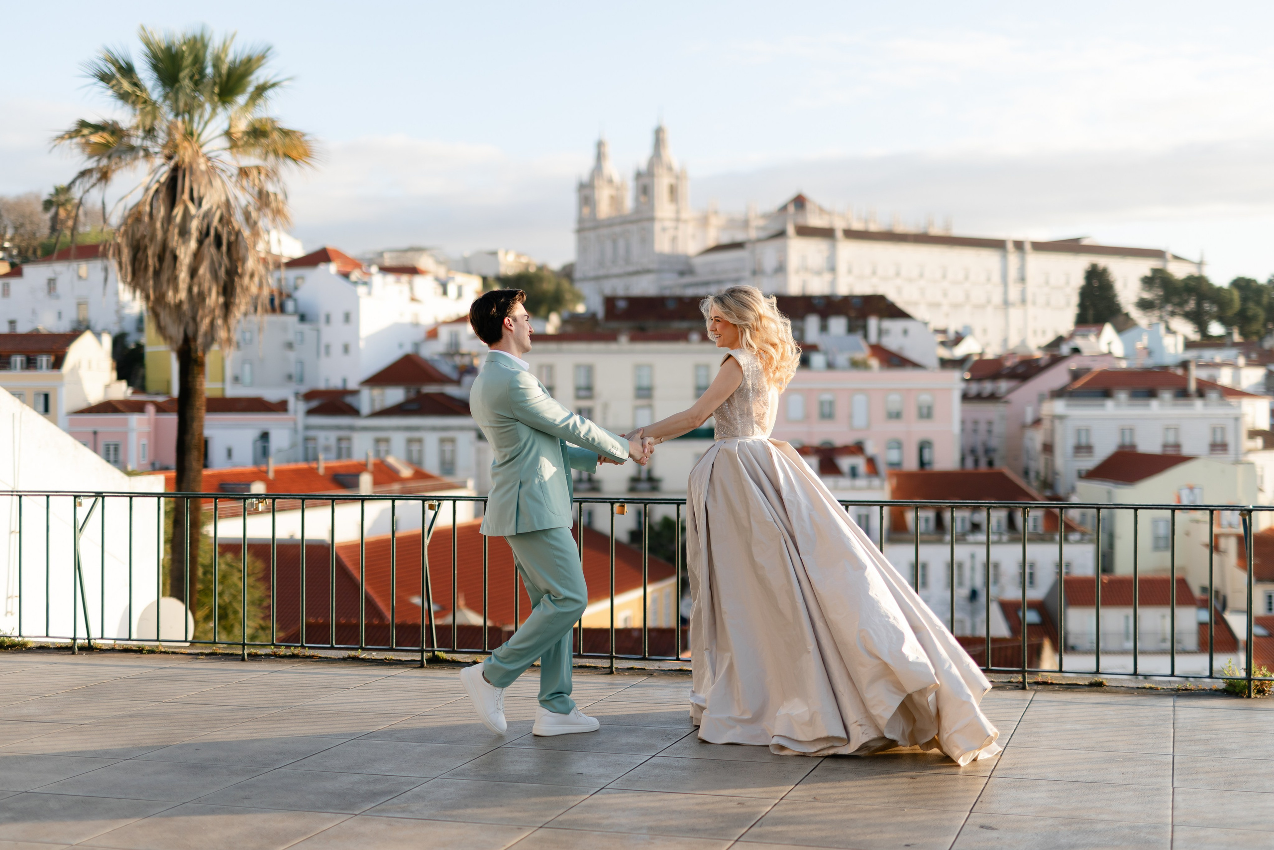 Vivien & Razvan. Main