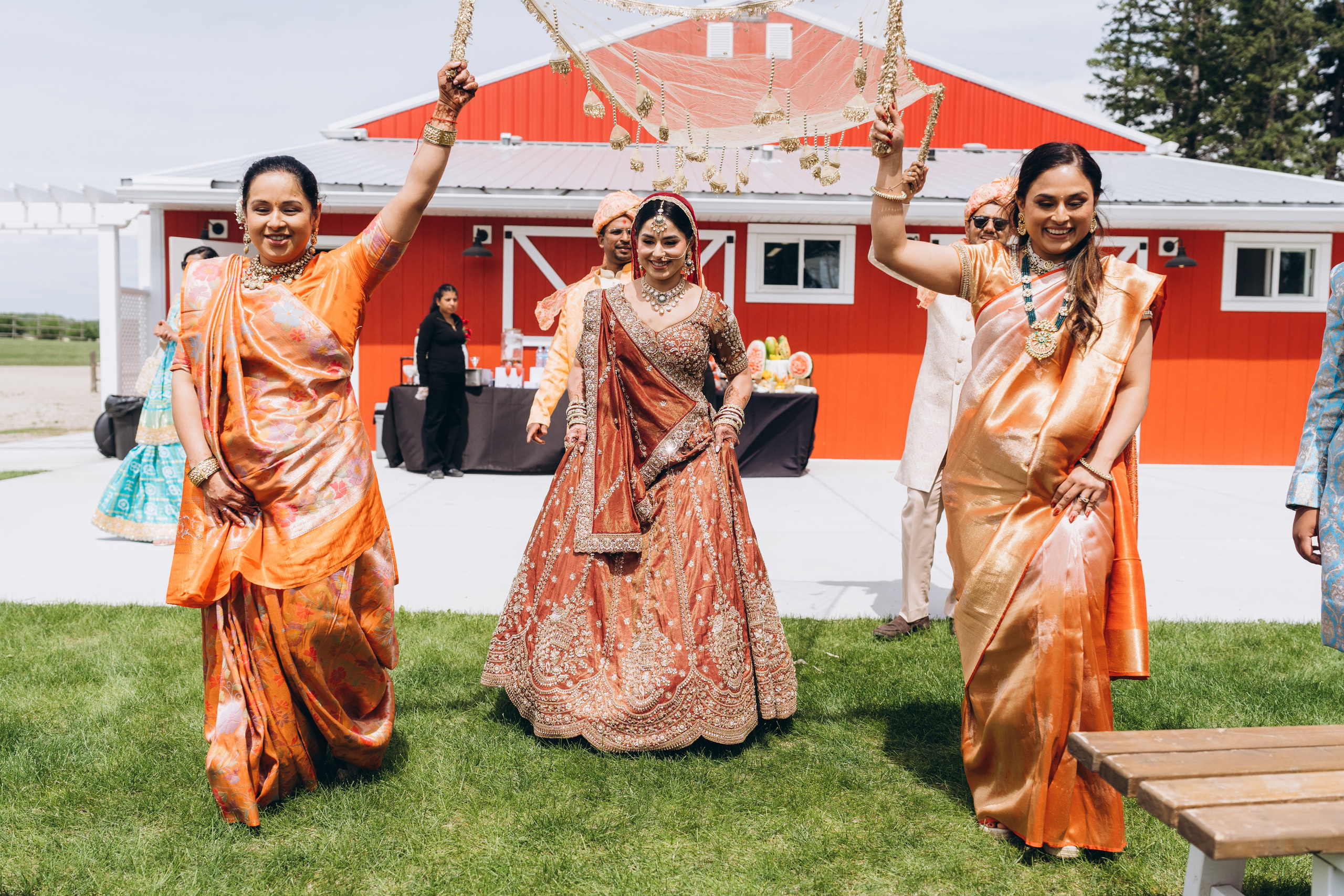 Jackie & Bindi. Calgary Wedding & Lifestyle Photographer — Yevhen Polishchuk