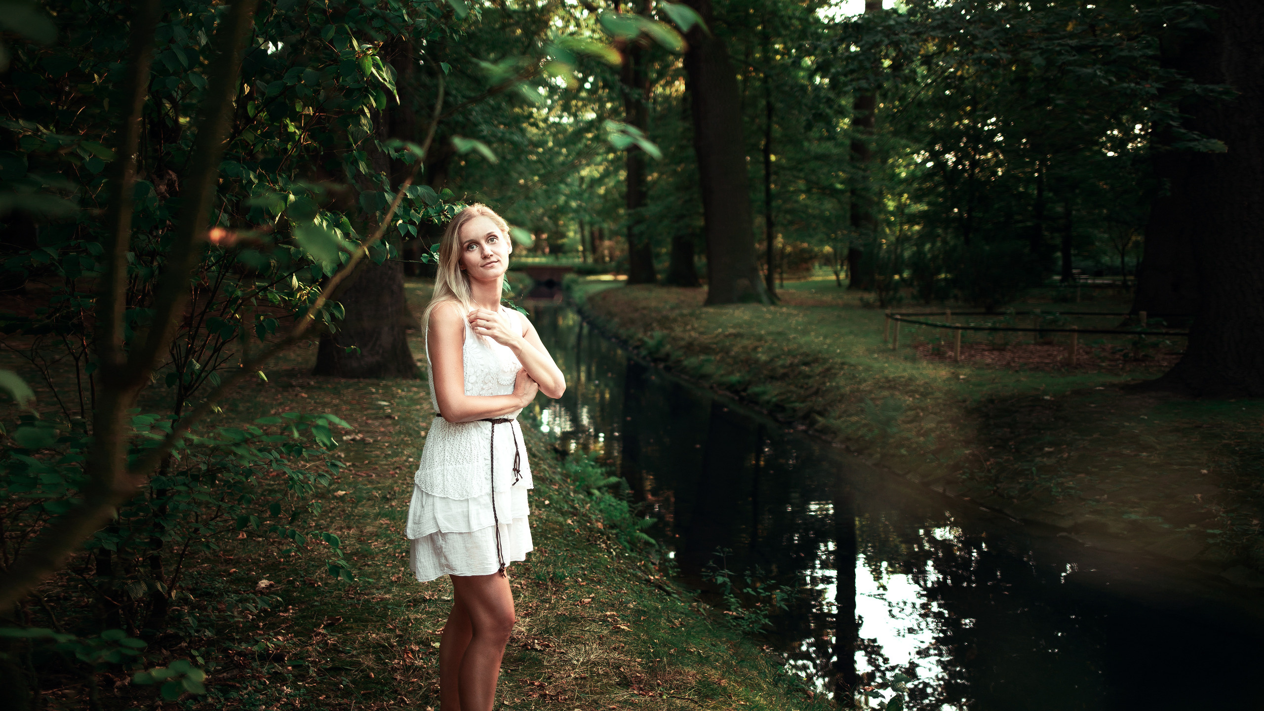 Monika | Outdoors photo session, Dimitri Ilkov photography. Dimitri Ilkov Photography — Capturing Life’s Moments in Edmonton, Cana