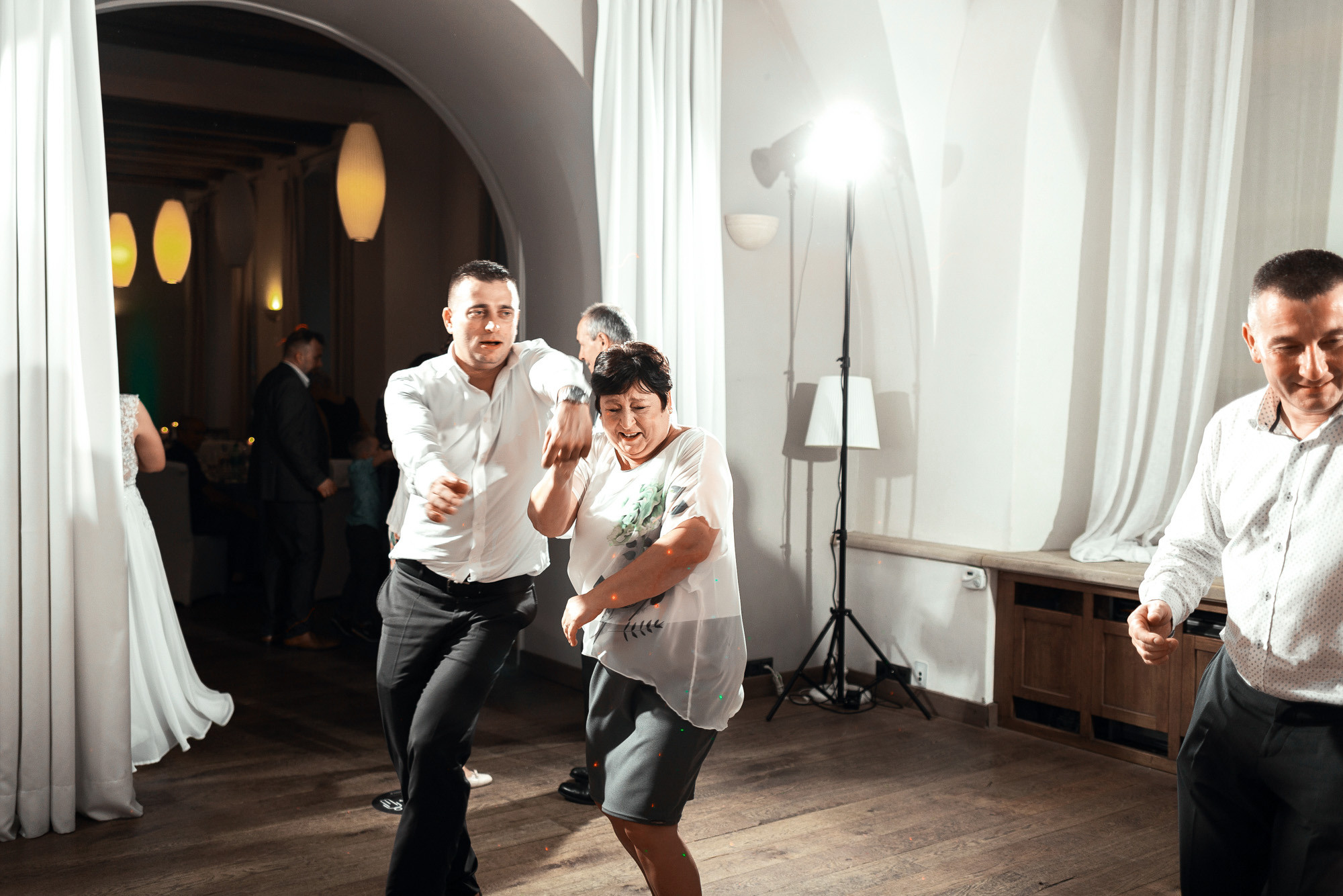 Wedding reportage | Łukasz & Izabela. Dimitri Ilkov Photography — Capturing Life’s Moments in Edmonton, Cana