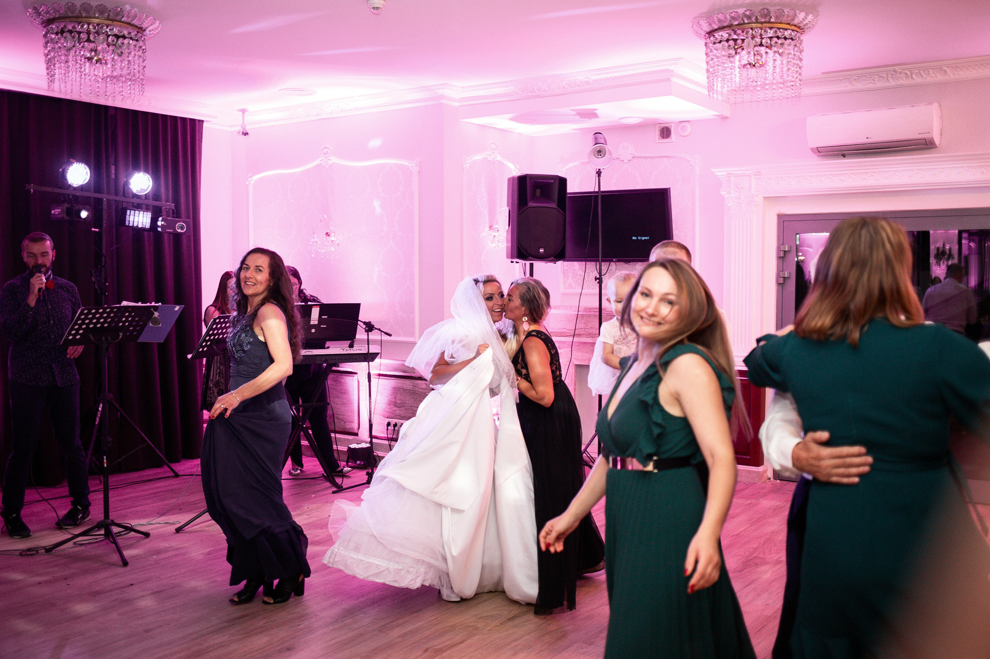 Wedding reportage | Alicja & Krzysztof. Dimitri Ilkov Photography — Capturing Life’s Moments in Edmonton, Cana