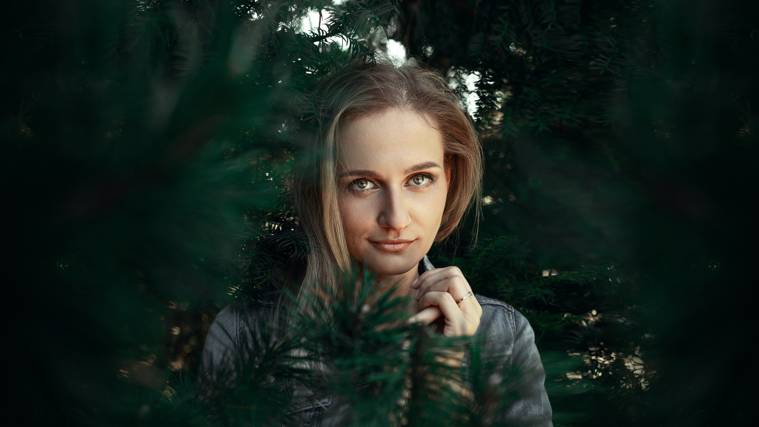 Monika | Outdoors photo session, Dimitri Ilkov photography. Dimitri Ilkov Photography — Capturing Life’s Moments in Edmonton, Cana