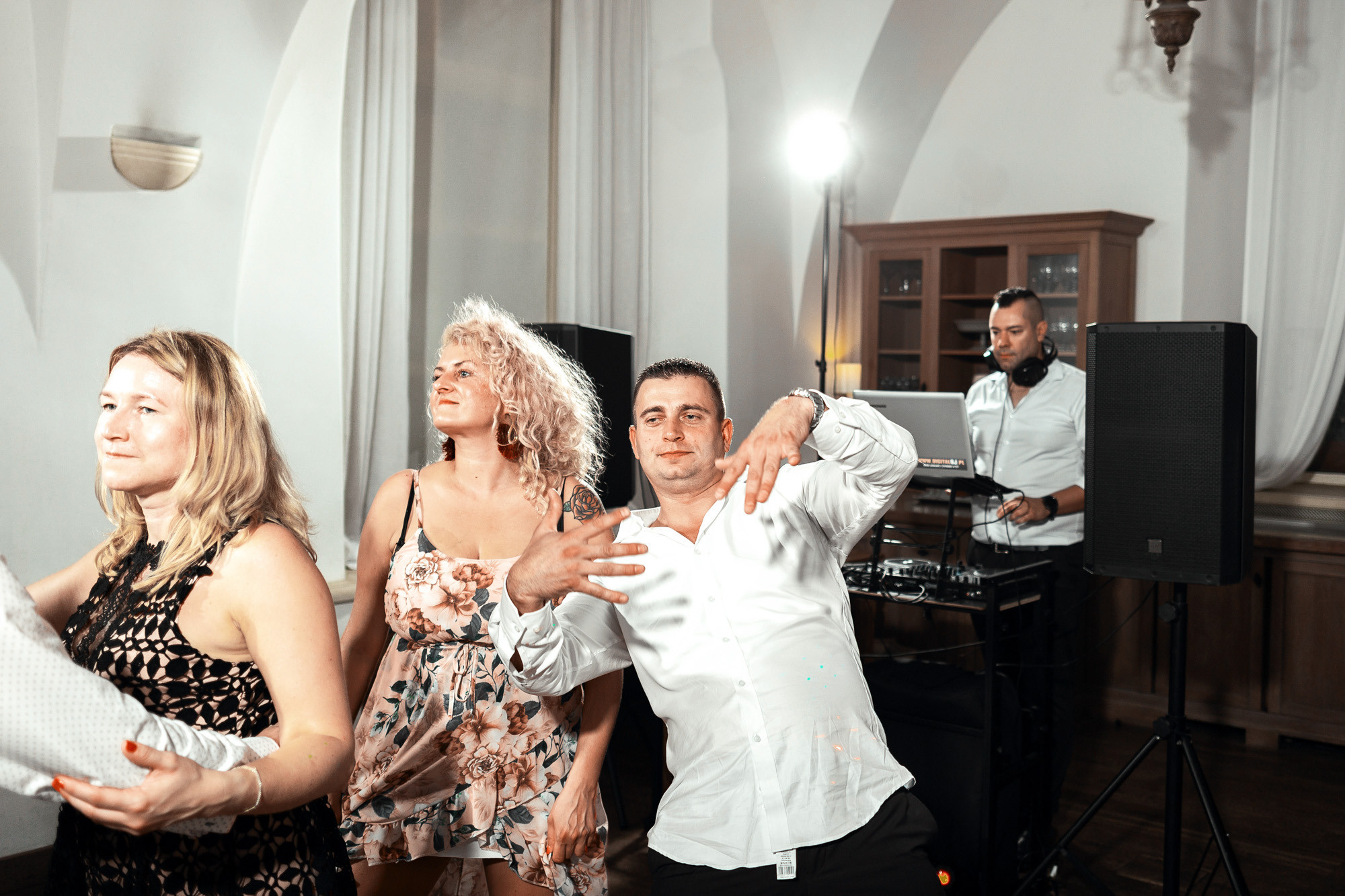 Wedding reportage | Łukasz & Izabela. Dimitri Ilkov Photography — Capturing Life’s Moments in Edmonton, Cana