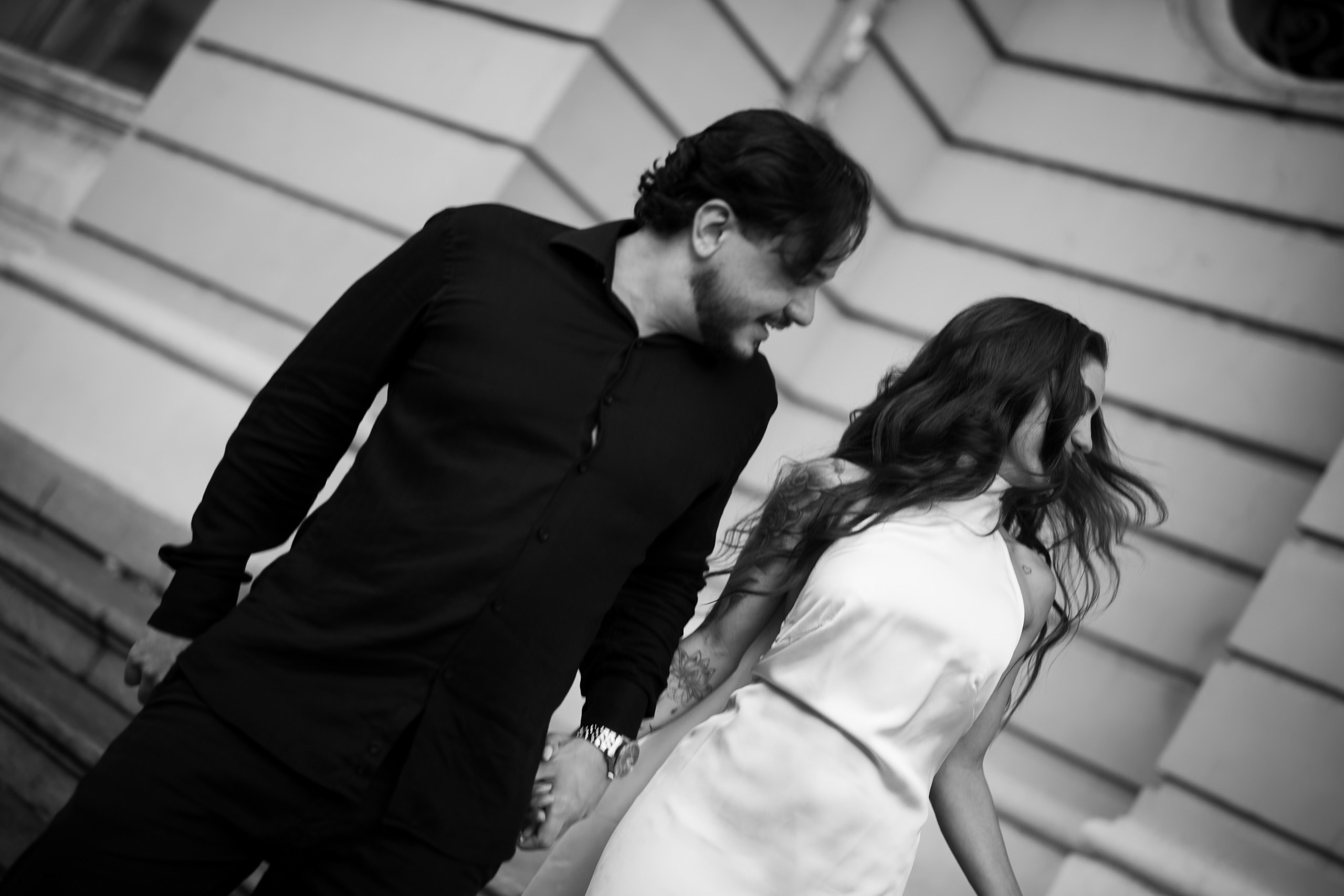 Ensaio Pré-Wedding na Praça da Liberdade em Belo Horizonte | Thaynara e Gabriel. Edu e Josi Fotografia de Casamento em Belo Horizonte | Fotos Naturais