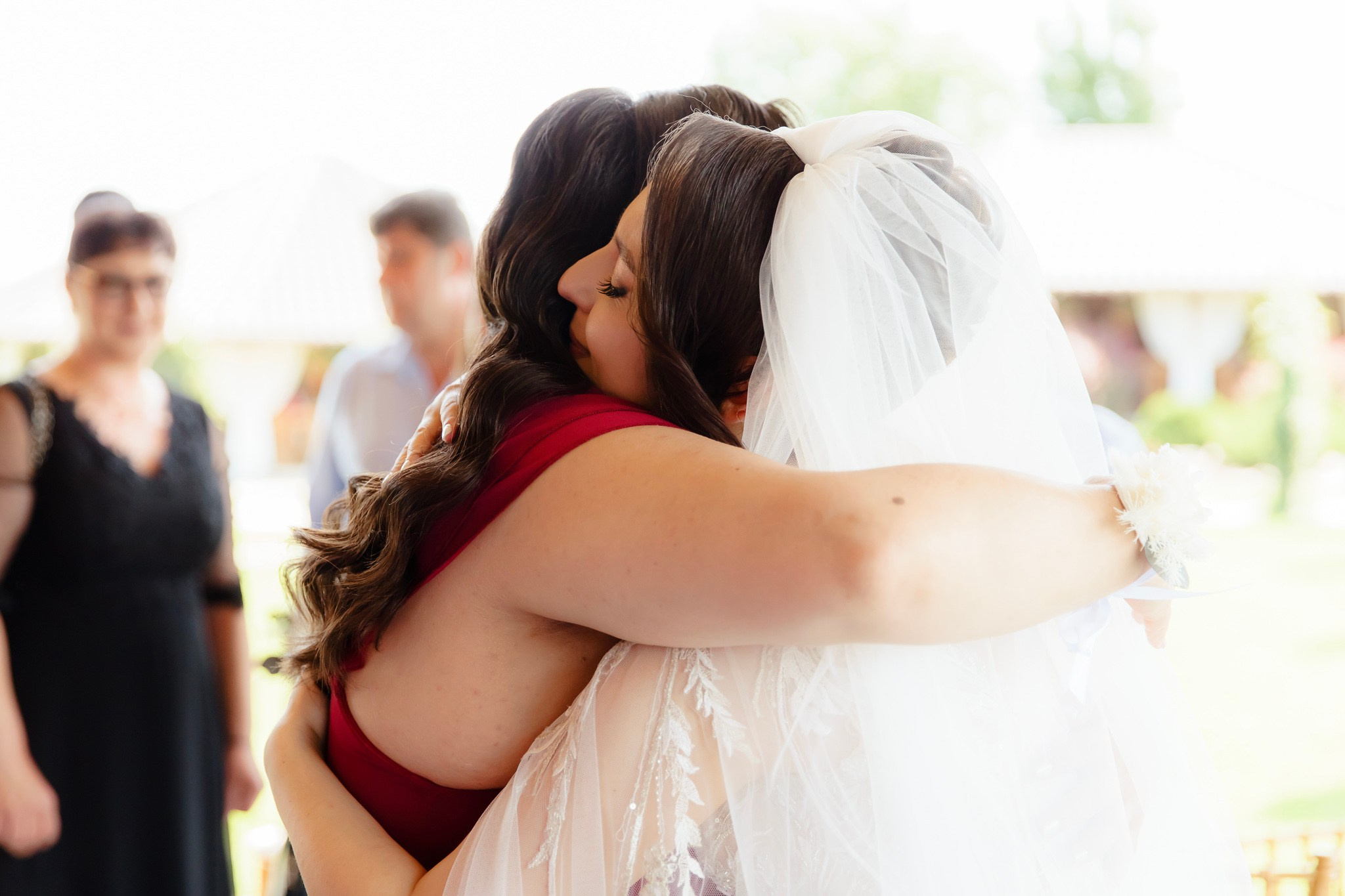 Ioana & Ionuț | Nuntă de poveste la Păstrăvăria Poiana din Mălini județul Suceava. Servicii foto-video profesionale, pentru momente de neuitat