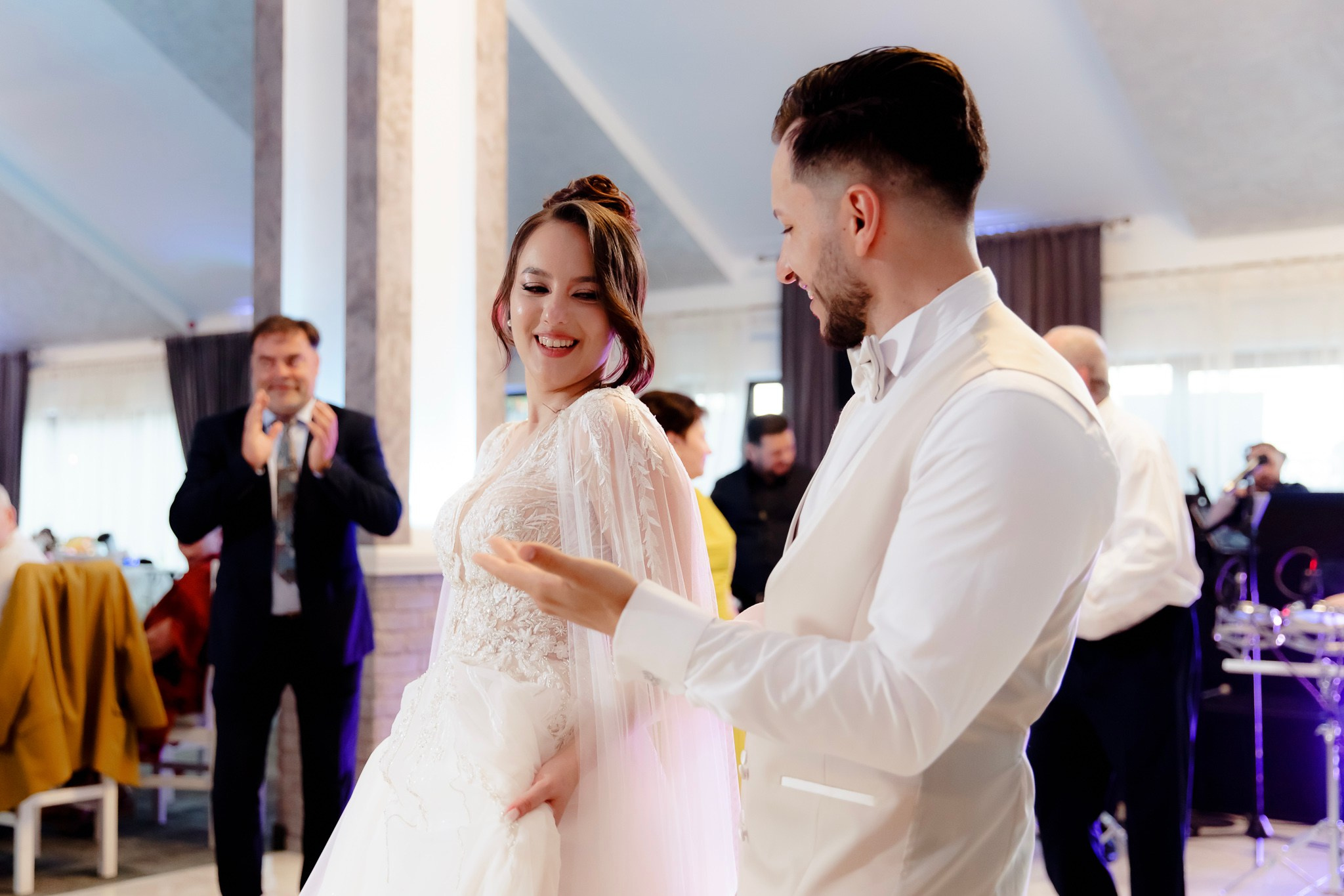 Ioana & Ionuț | Nuntă de poveste la Păstrăvăria Poiana din Mălini județul Suceava. Servicii foto-video profesionale, pentru momente de neuitat