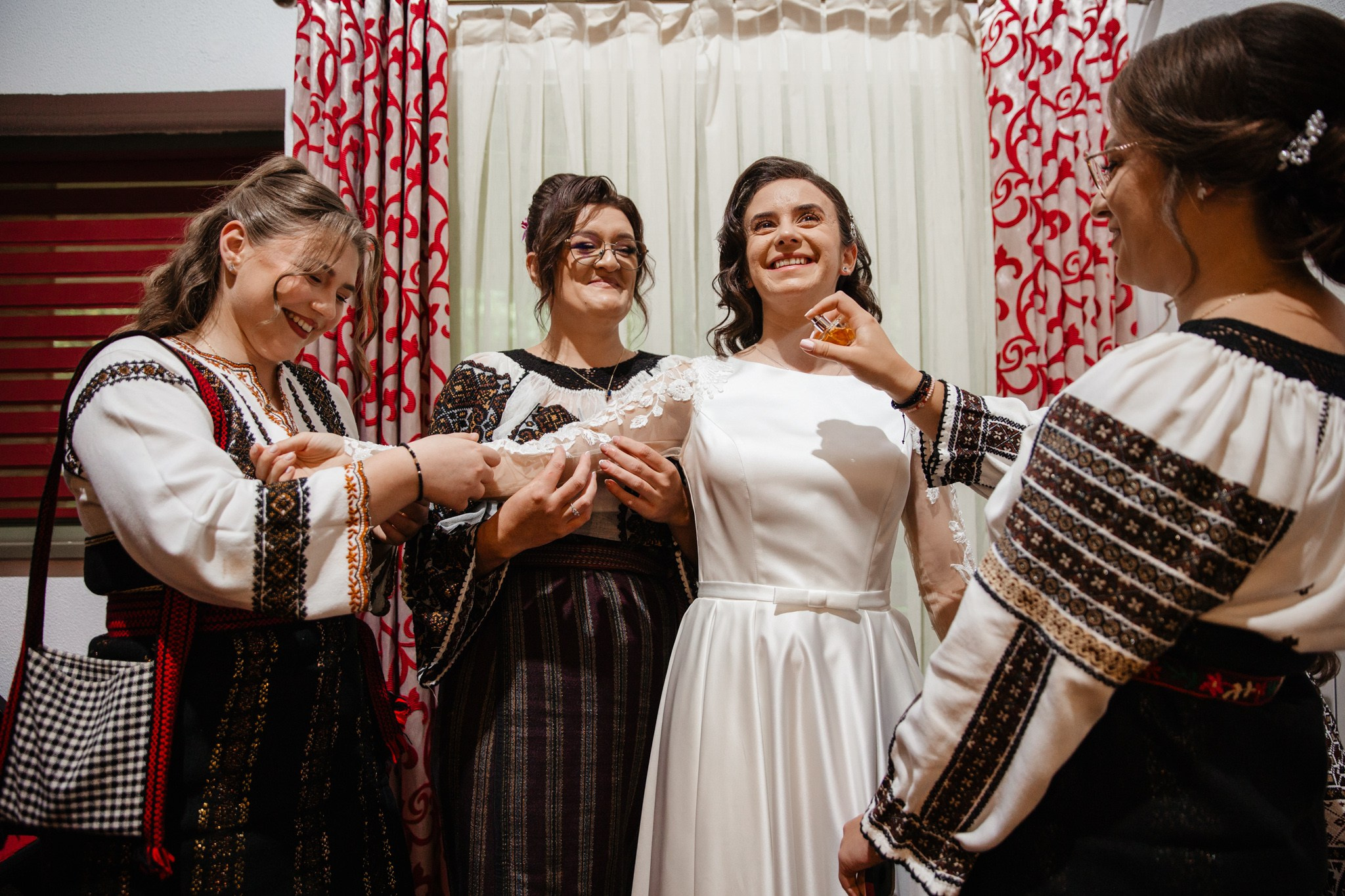 Nunta de Poveste la Sucevița: Cristi și Andreea. Servicii foto-video profesionale, pentru momente de neuitat