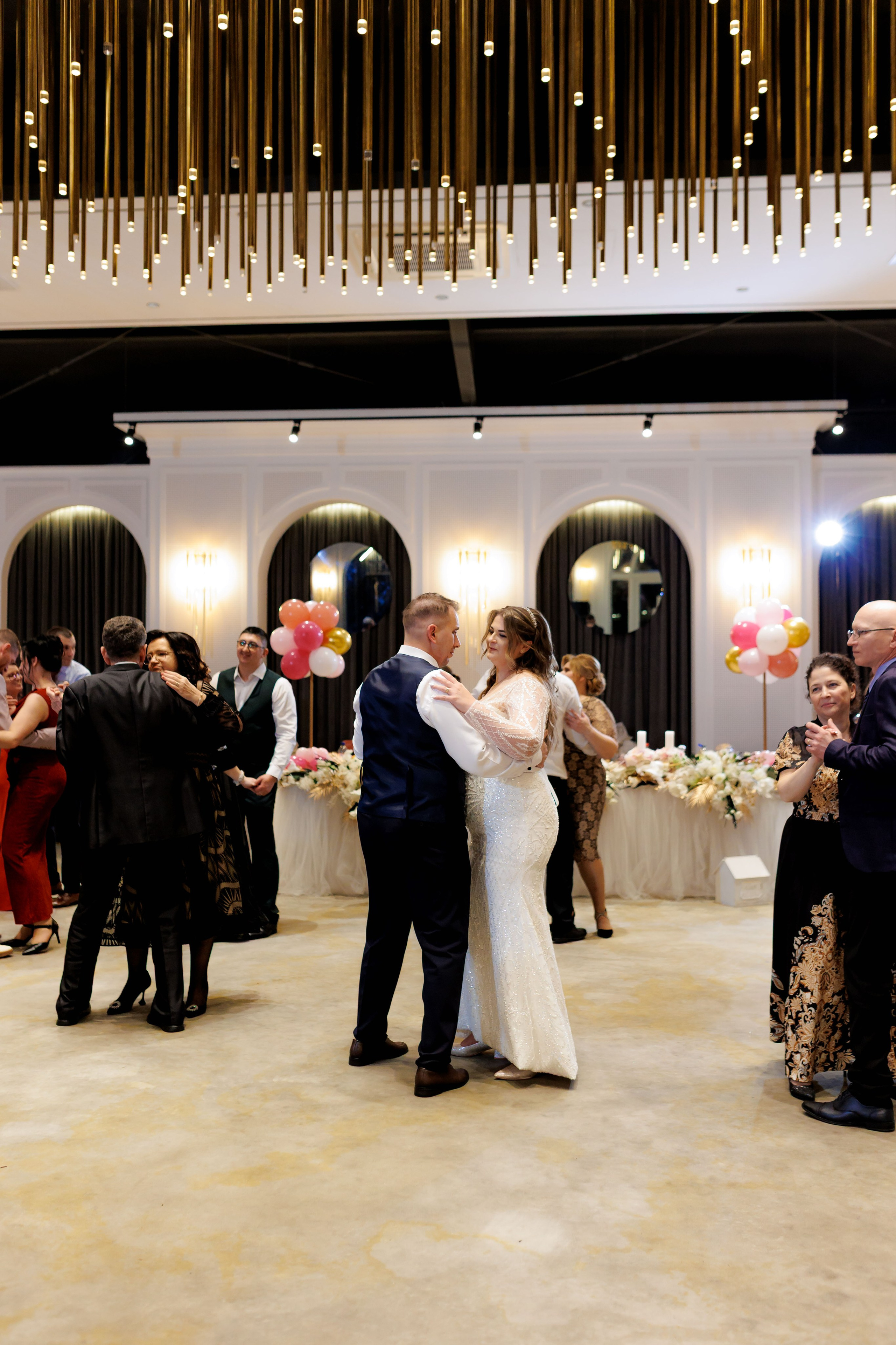 Povestea voastră, regizată de noi |Cristi Turculet Videograf Nuntă Suceava | wedding highlight. Servicii foto-video profesionale, pentru momente de neuitat