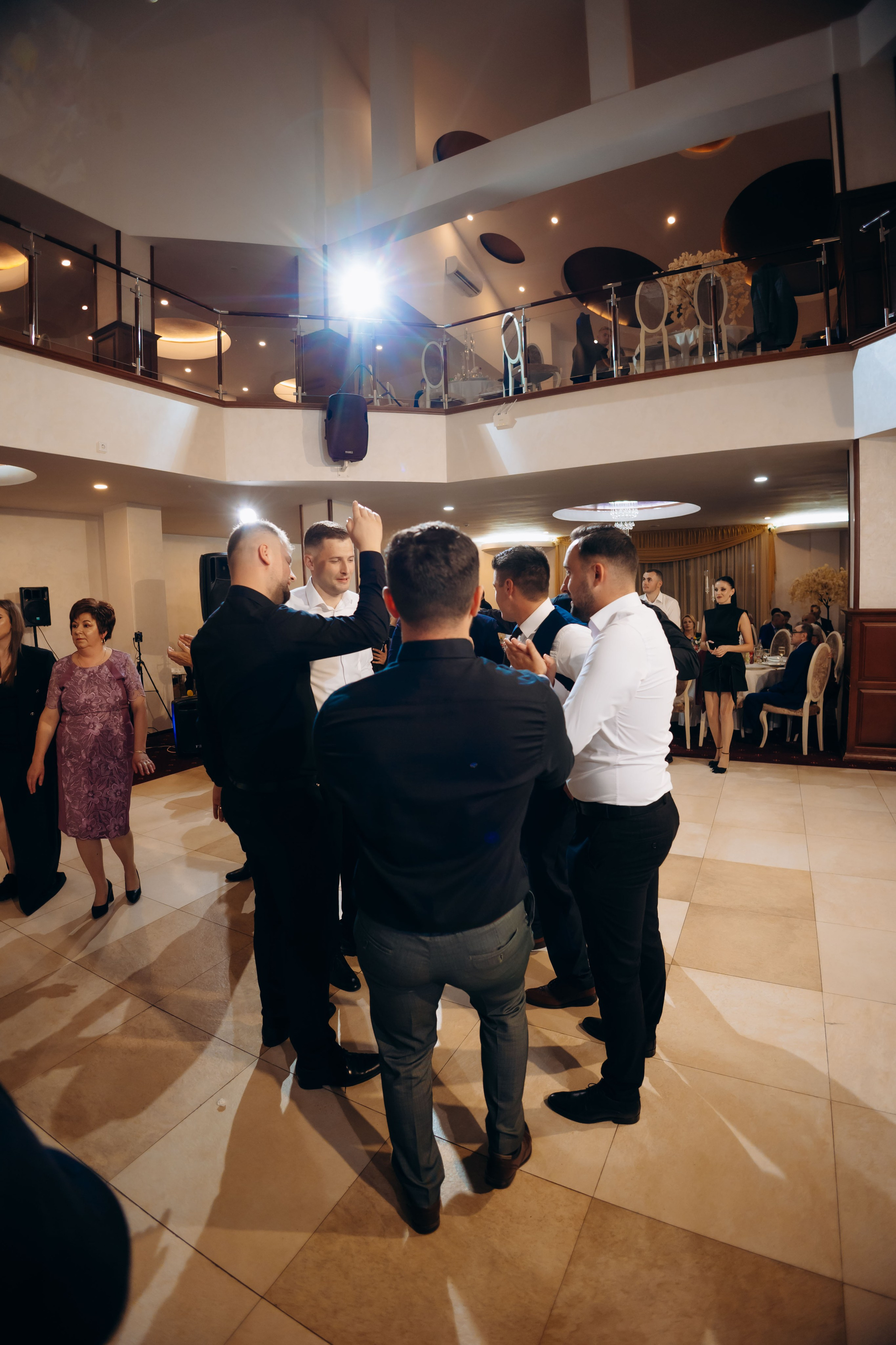 Loredana & Emilian – Ziua Nunții | Videografie - fotografie Botez Suceava, Iași, Botoșani. Servicii foto-video profesionale, pentru momente de neuitat