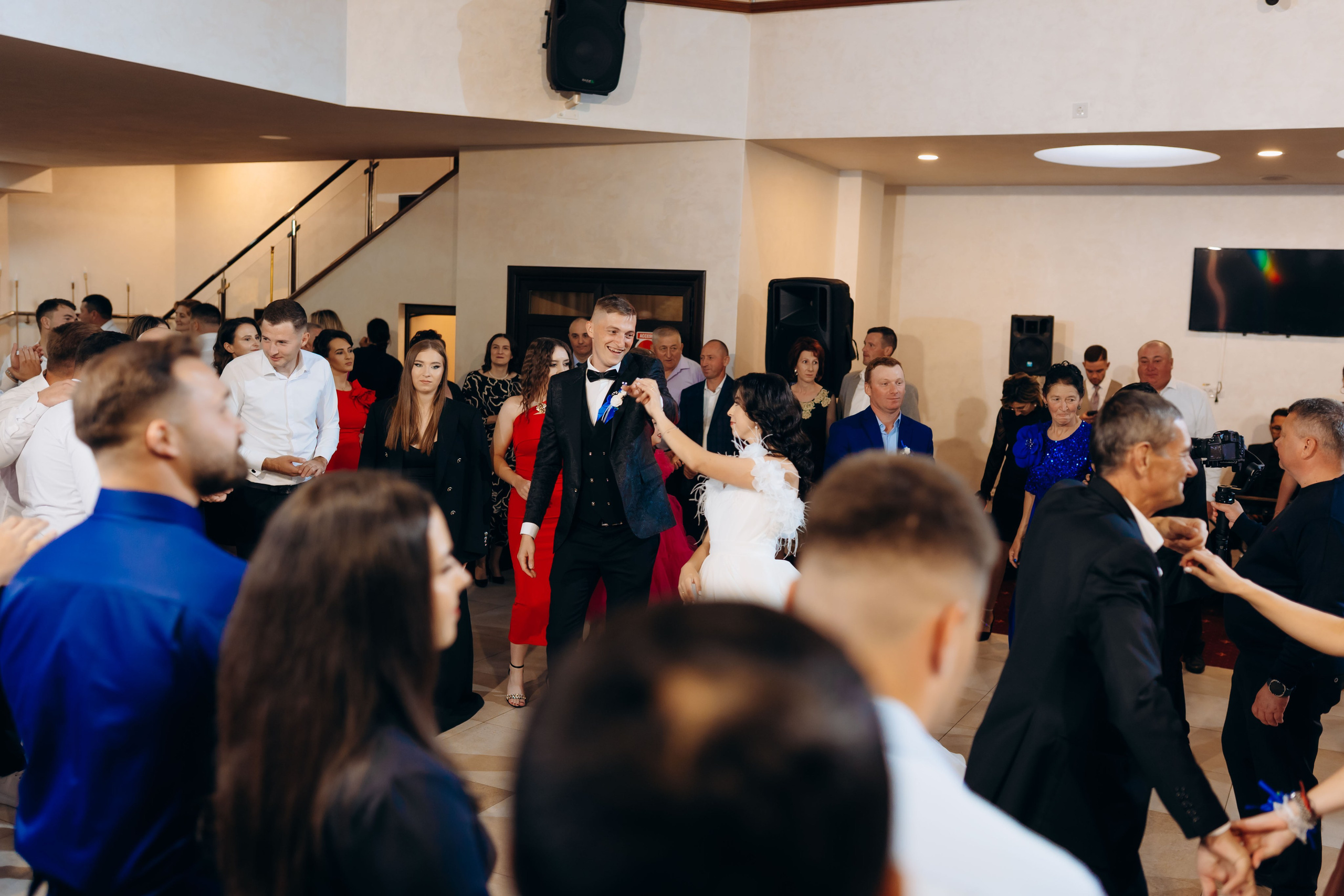 Loredana & Emilian – Ziua Nunții | Videografie - fotografie Botez Suceava, Iași, Botoșani. Servicii foto-video profesionale, pentru momente de neuitat