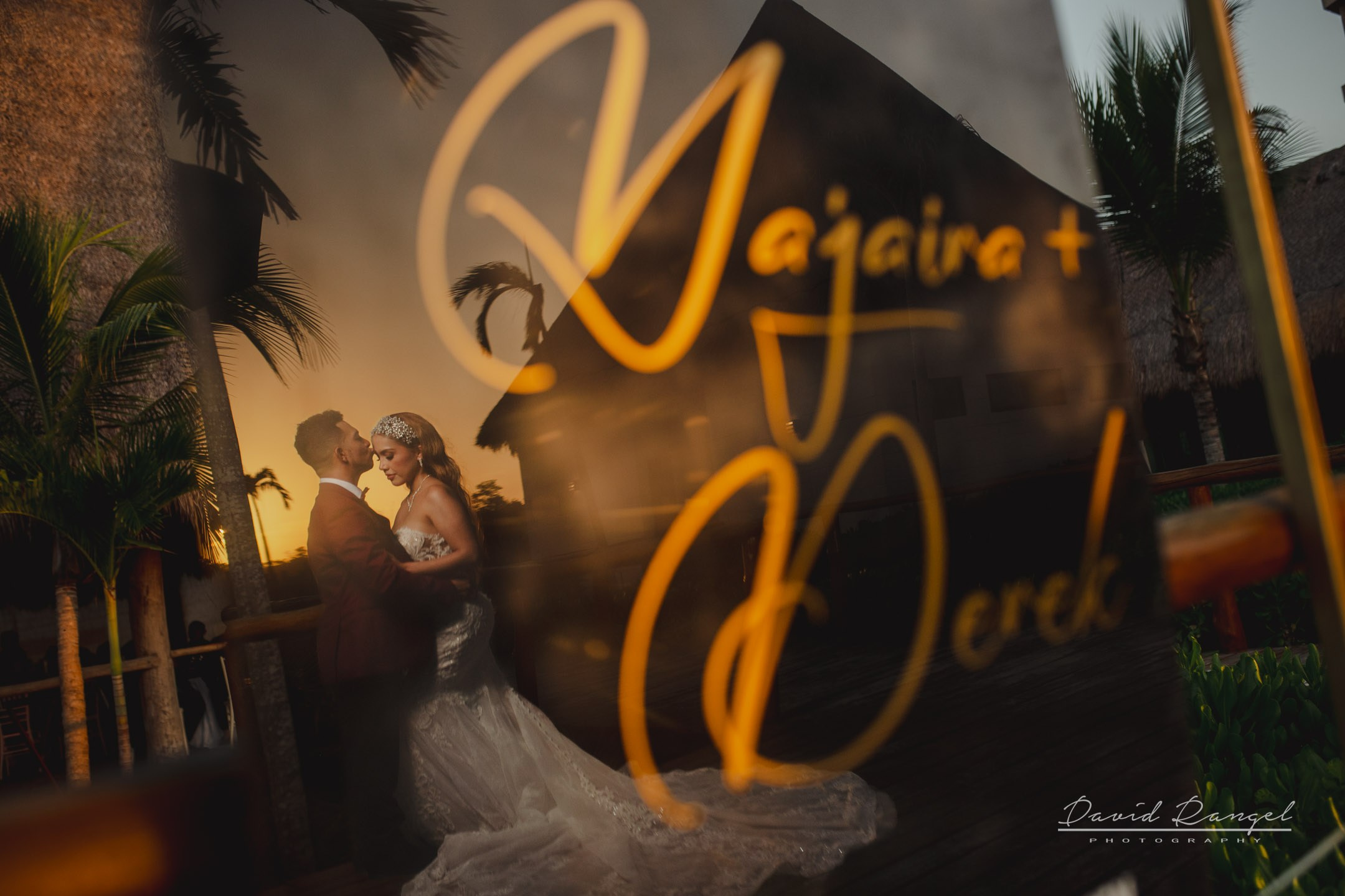 Classic Weddings. Destination wedding photographer based in Cancun and Riviera Maya with service worldwide
