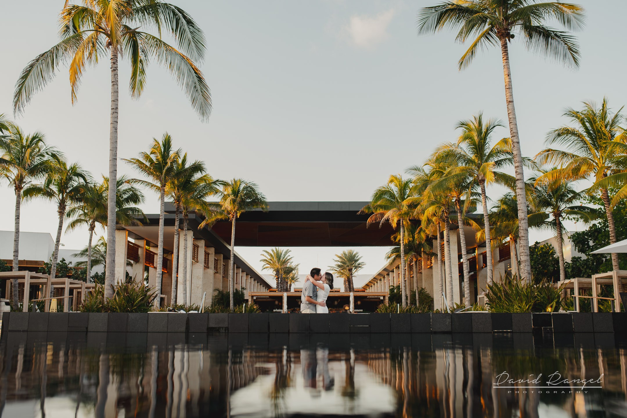 Engagements and Anniversaries Sessions in all the Riviera Maya. Destination wedding photographer based in Cancun and Riviera Maya with service worldwide