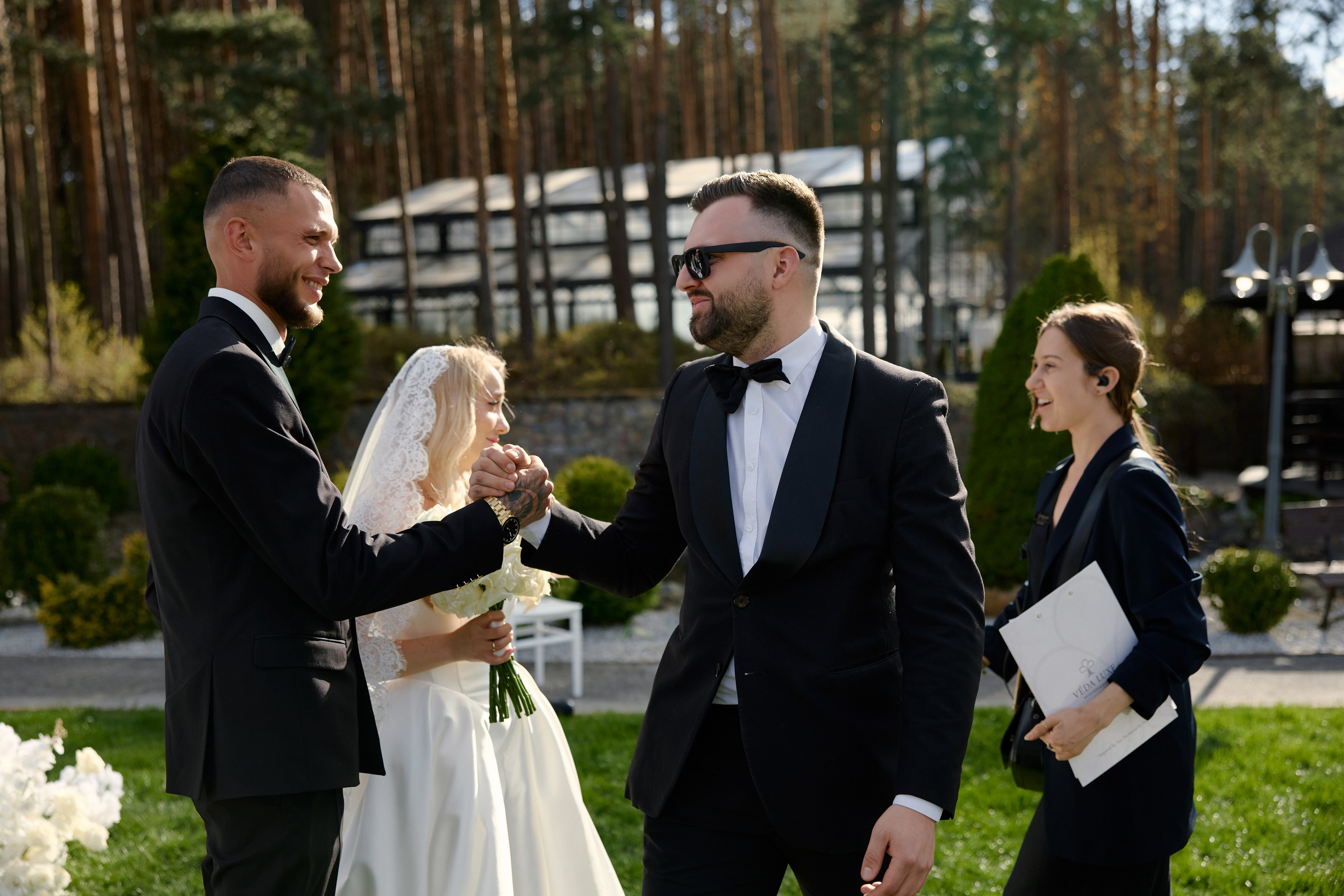 Natalia & Roman. Dworek przy lesie. Fotograf ślubny i rodzinny w Krakowie Yana Klymova