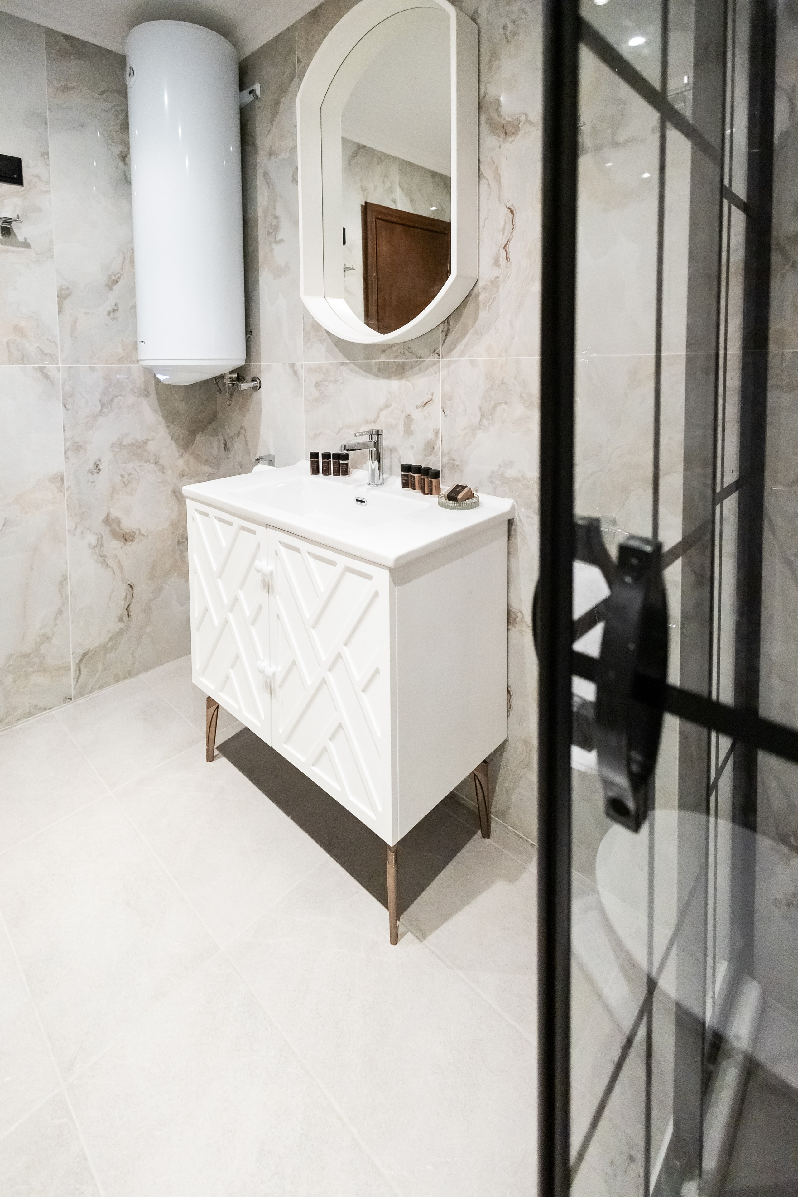 Хотел. Фотограф Ирина Йотова