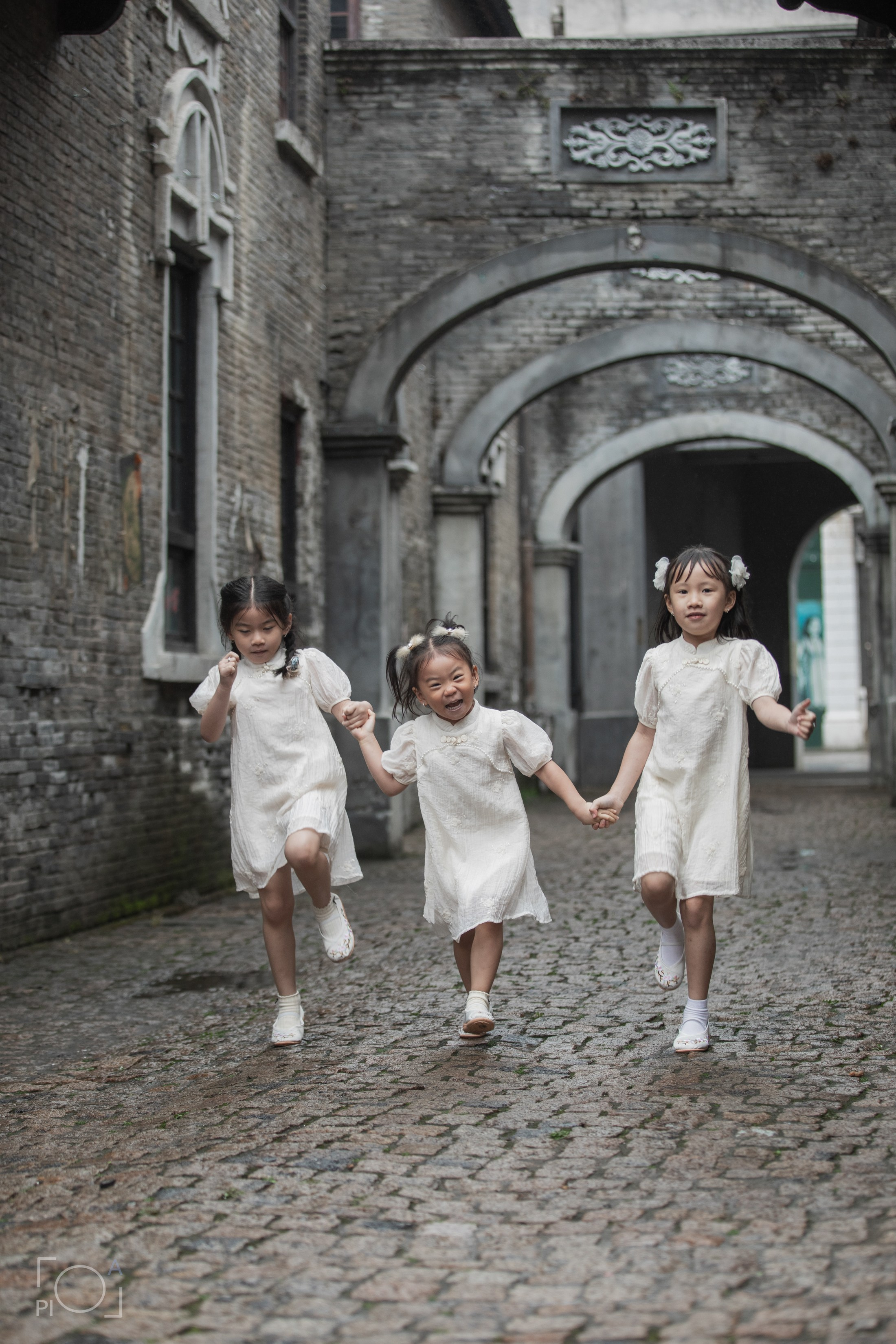 Best family photographer in Shanghai. 