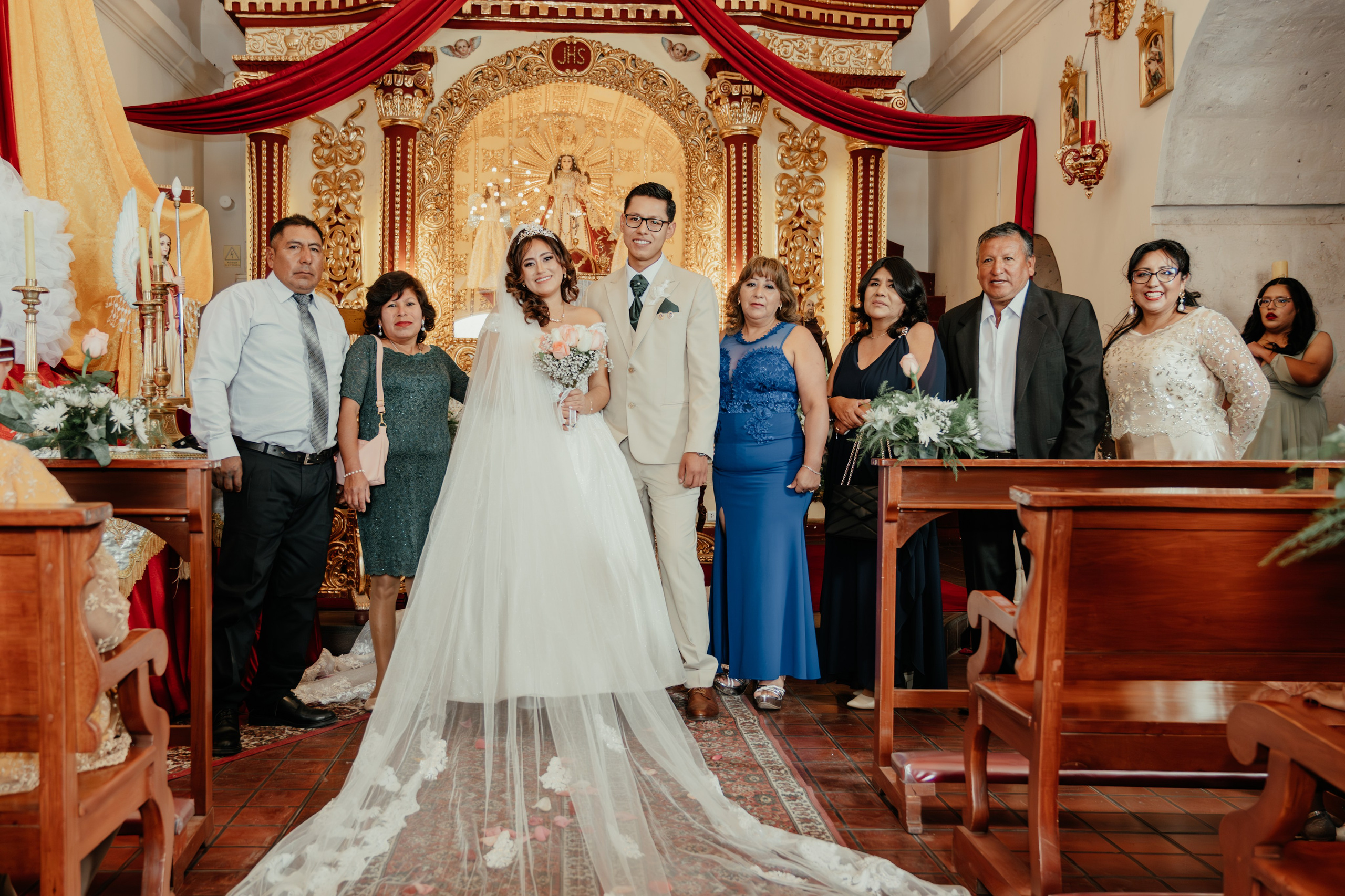 ANGIE + MANUEL BODA RELIGIOSA. Studio KVTA | Fotografía y Video de Bodas en Arequipa
