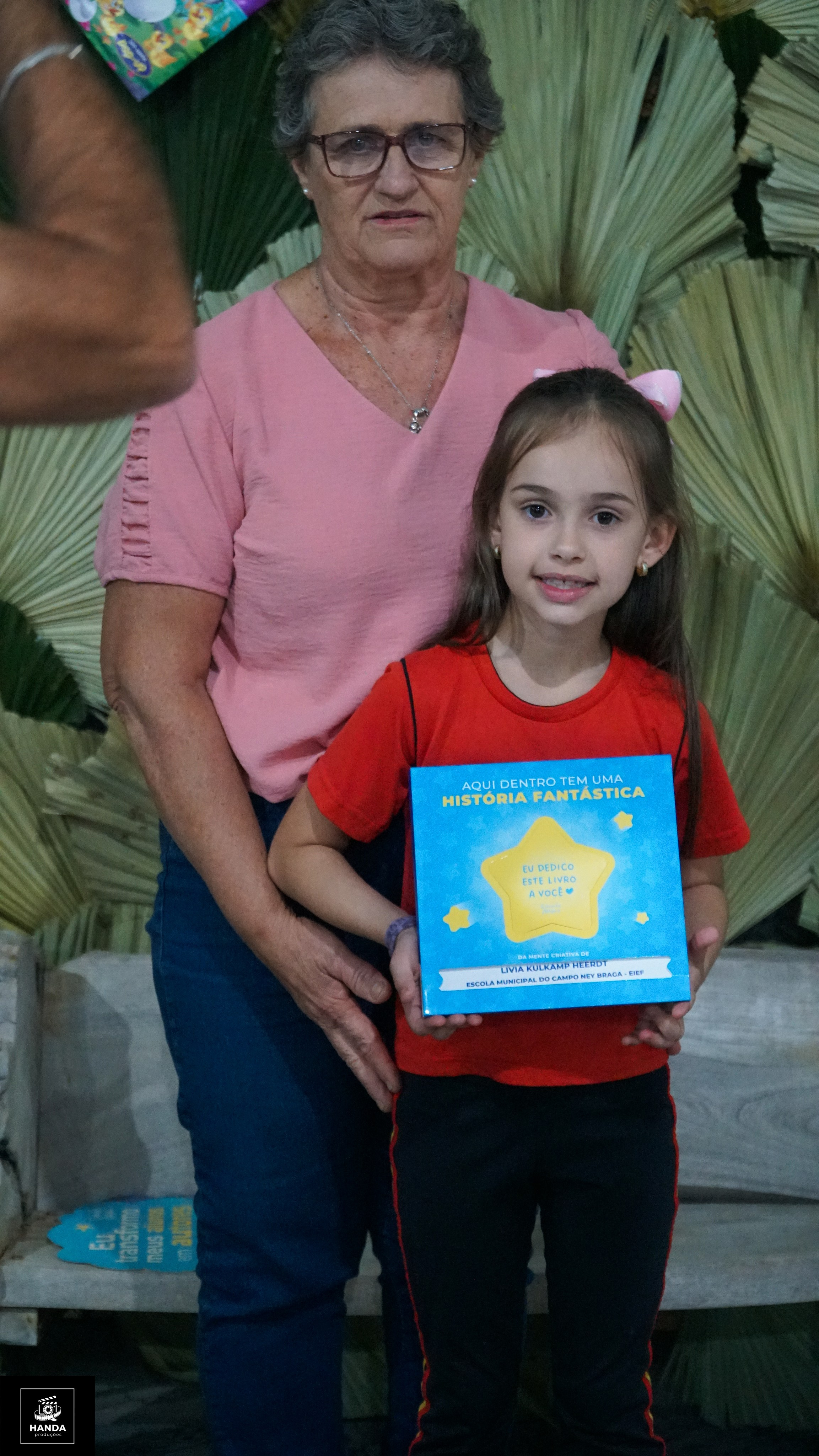 Noite autógrafos colégio Aurélio Buarque de Holanda. Handa Produções