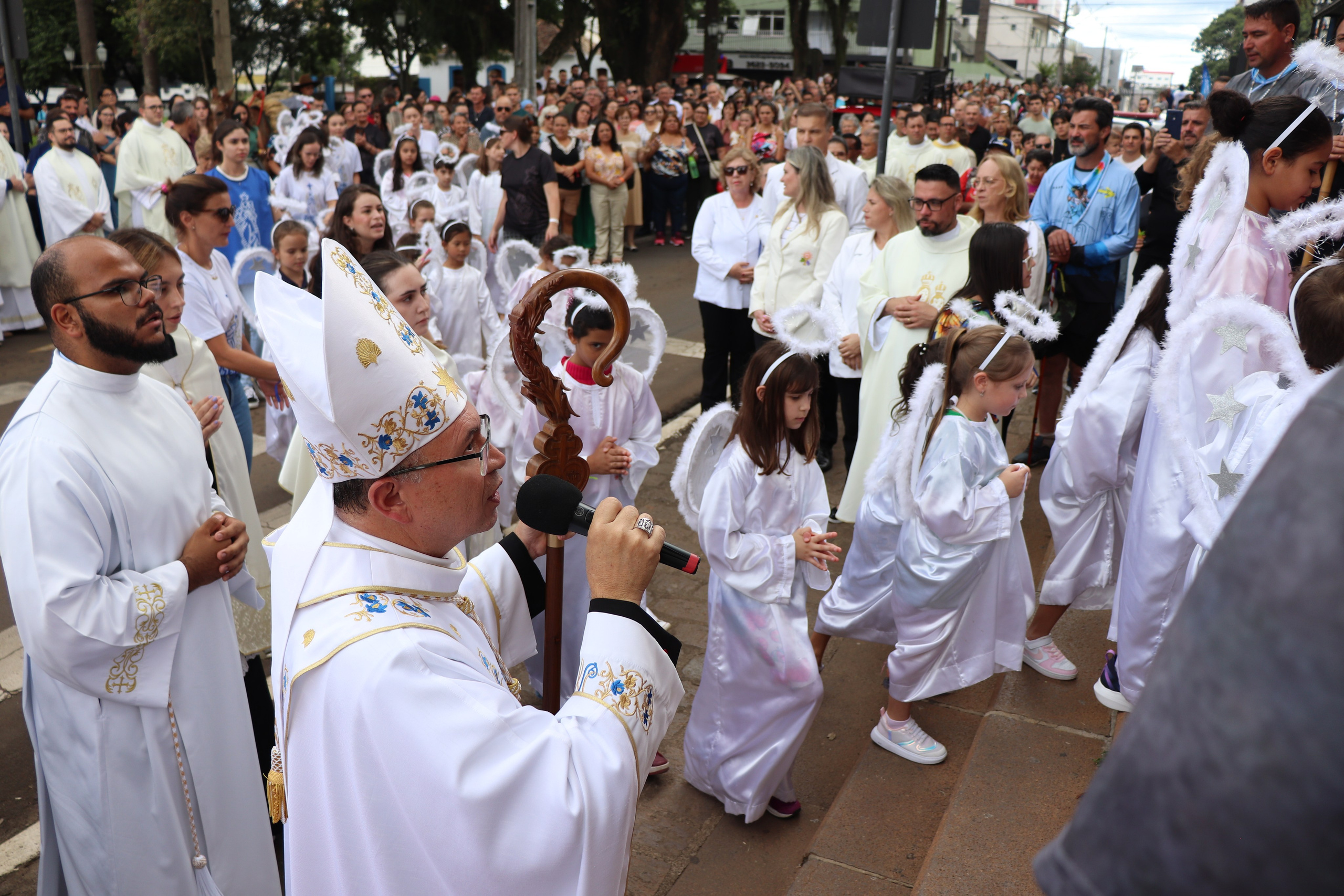 Peregrinação Nossa Senhora de Belém. Handa Produções