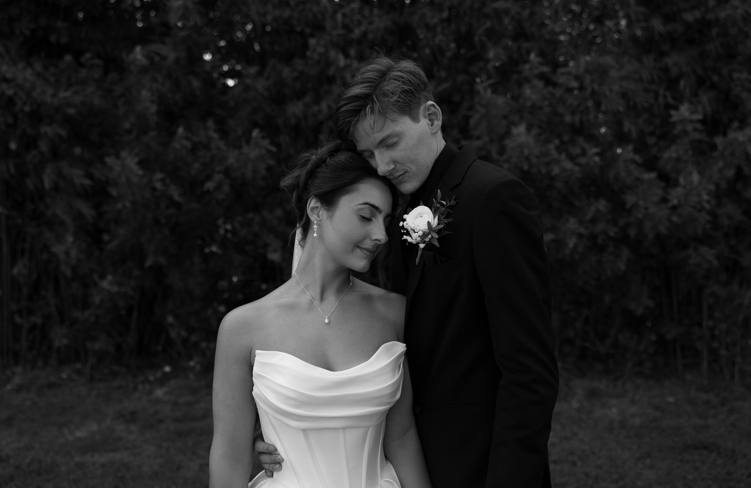 Alexsa and Robert. Ever After Farm Peach. Photographer Anastasia Nagibina