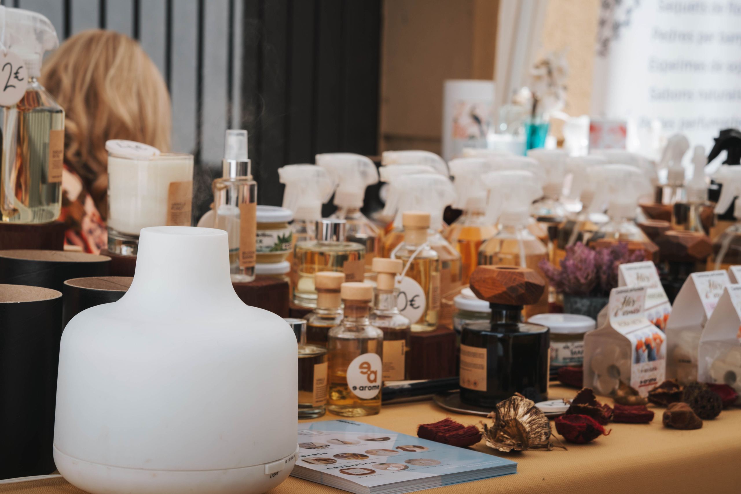 Mercadillo, La Pobleta de Bellveí. Alba del Norte Studio