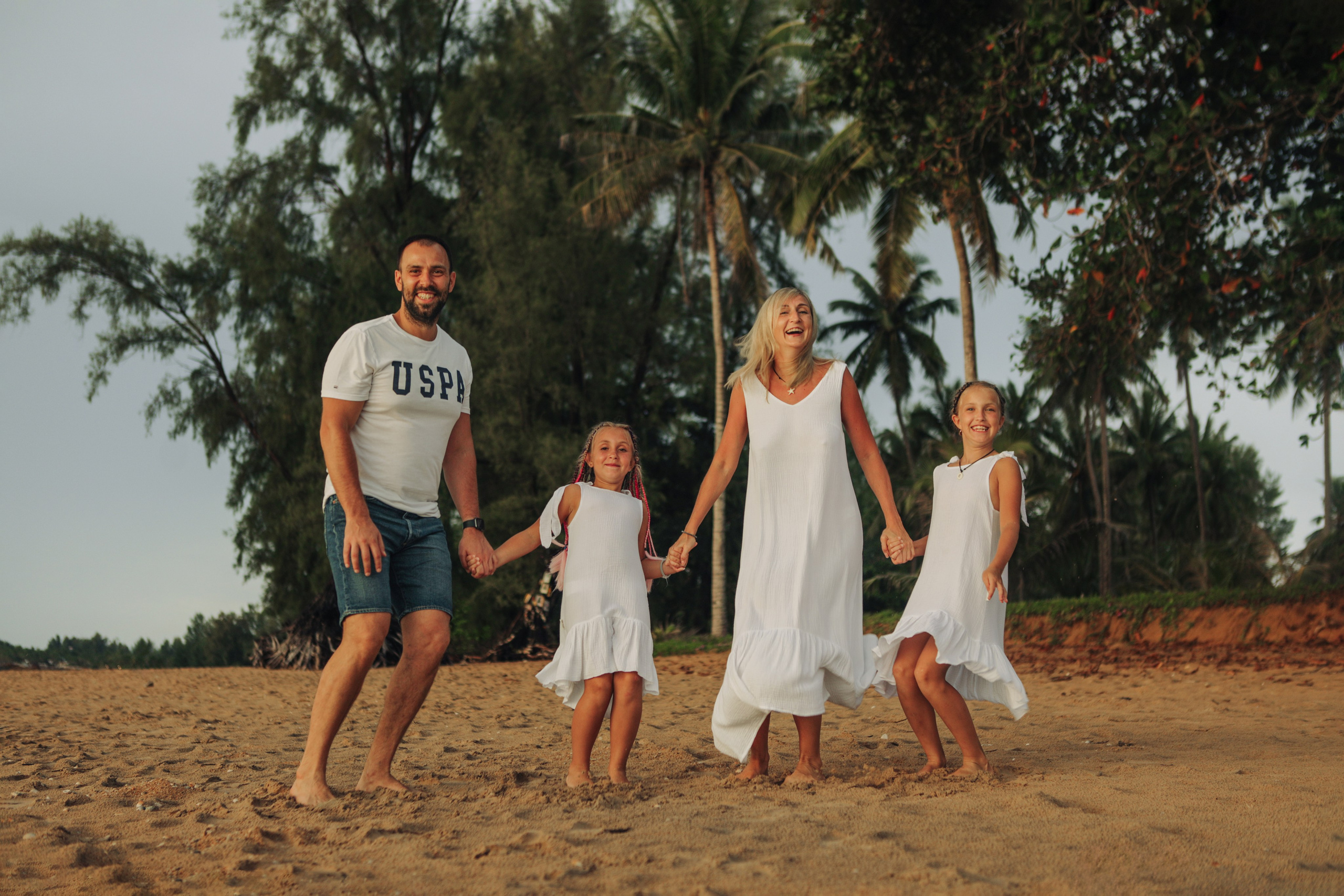 Семейная фотосессия на Пхукете. Фотограф Пхукет Таиланд Anna Eker