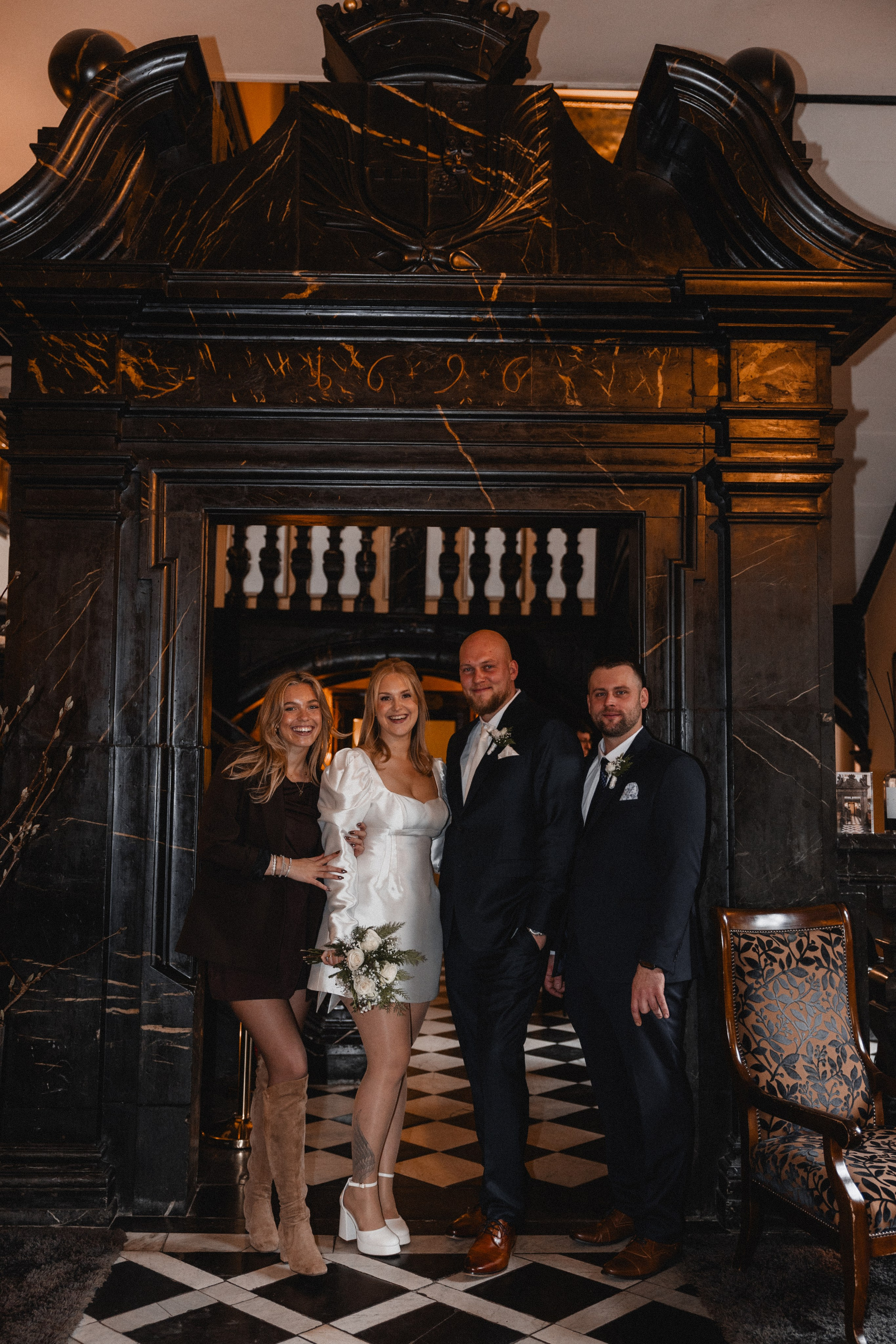 Louisa & Niklas | Schlosshotel Hugenpoet. Photographer in Bochum Dolia Halyna