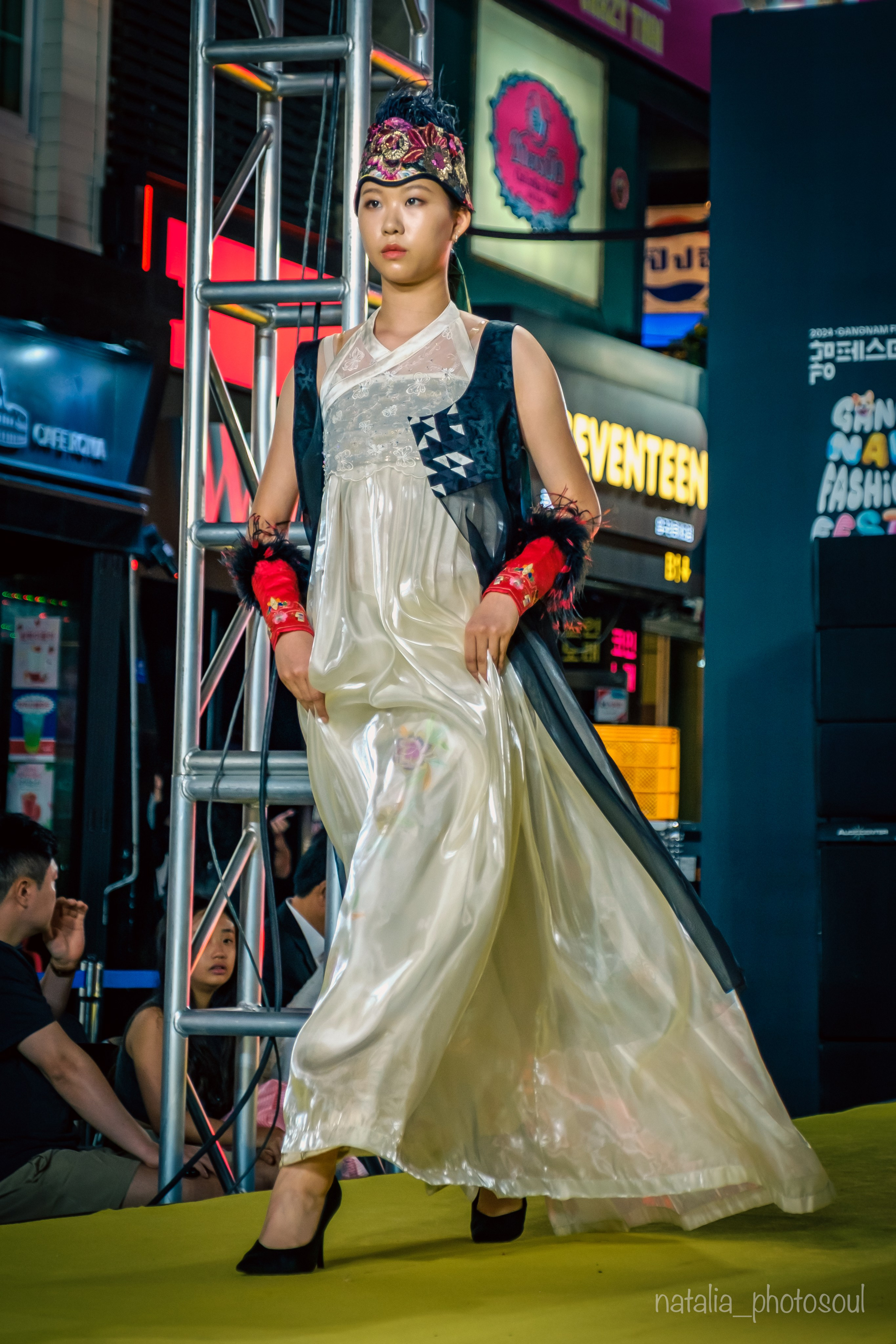 KOREAN TRADITIONAL COSTUME. Photographer in Seoul Dobrokvashina Natalya