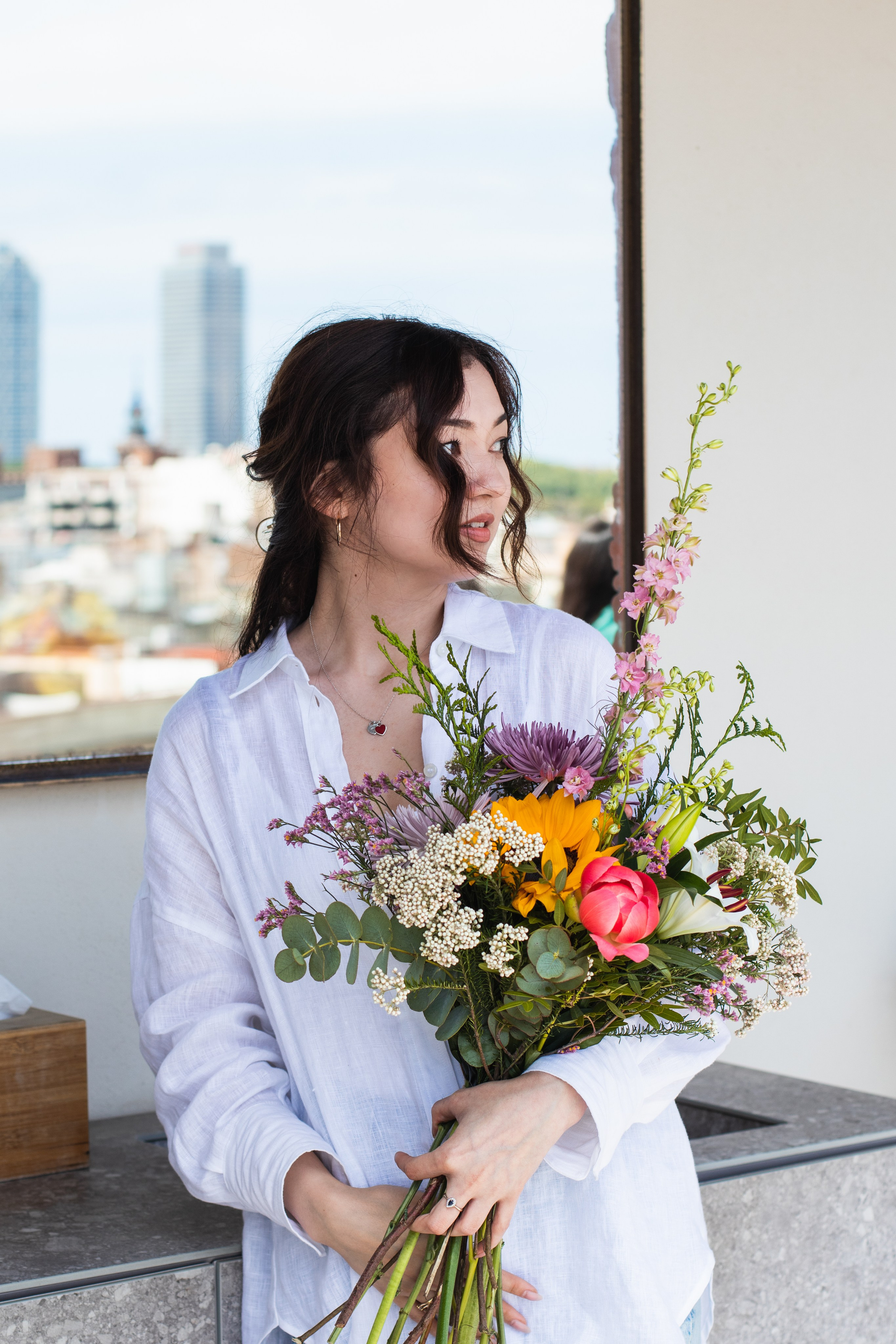 Flower masterclass by “Cheers”, Barcelona. Alexandra Uzianova — photo and video content in Barcelona
