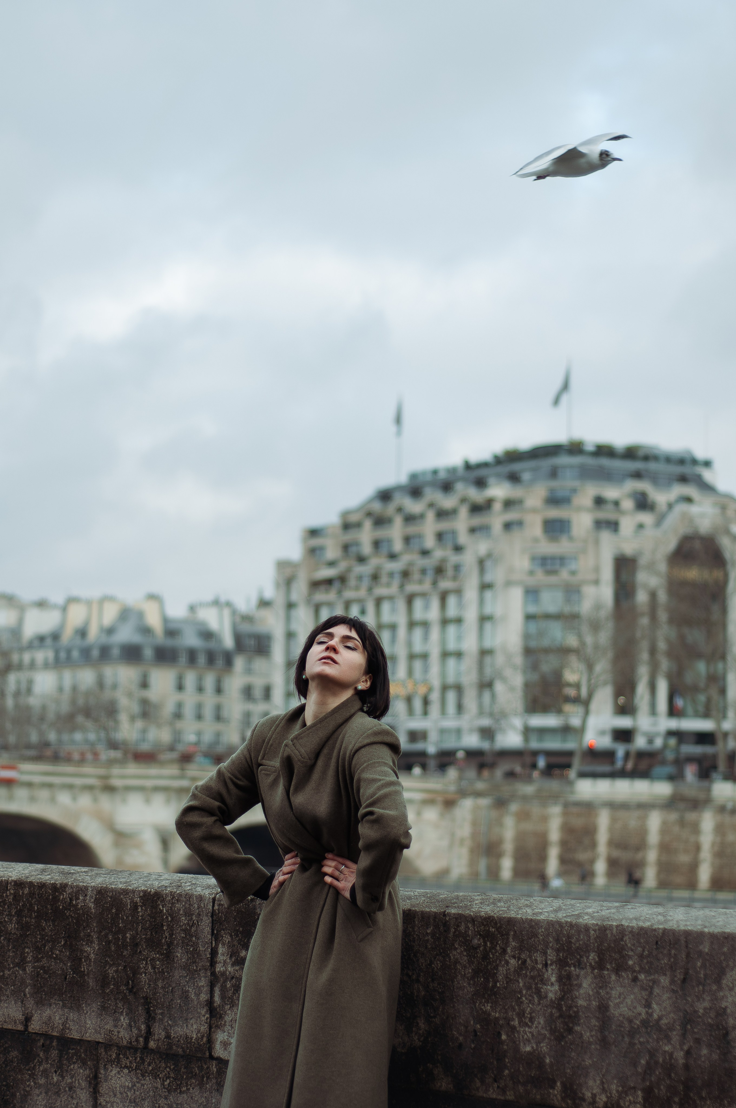 Фотосессия на острове Ситэ. Фотограф в Париже Полина Осипова