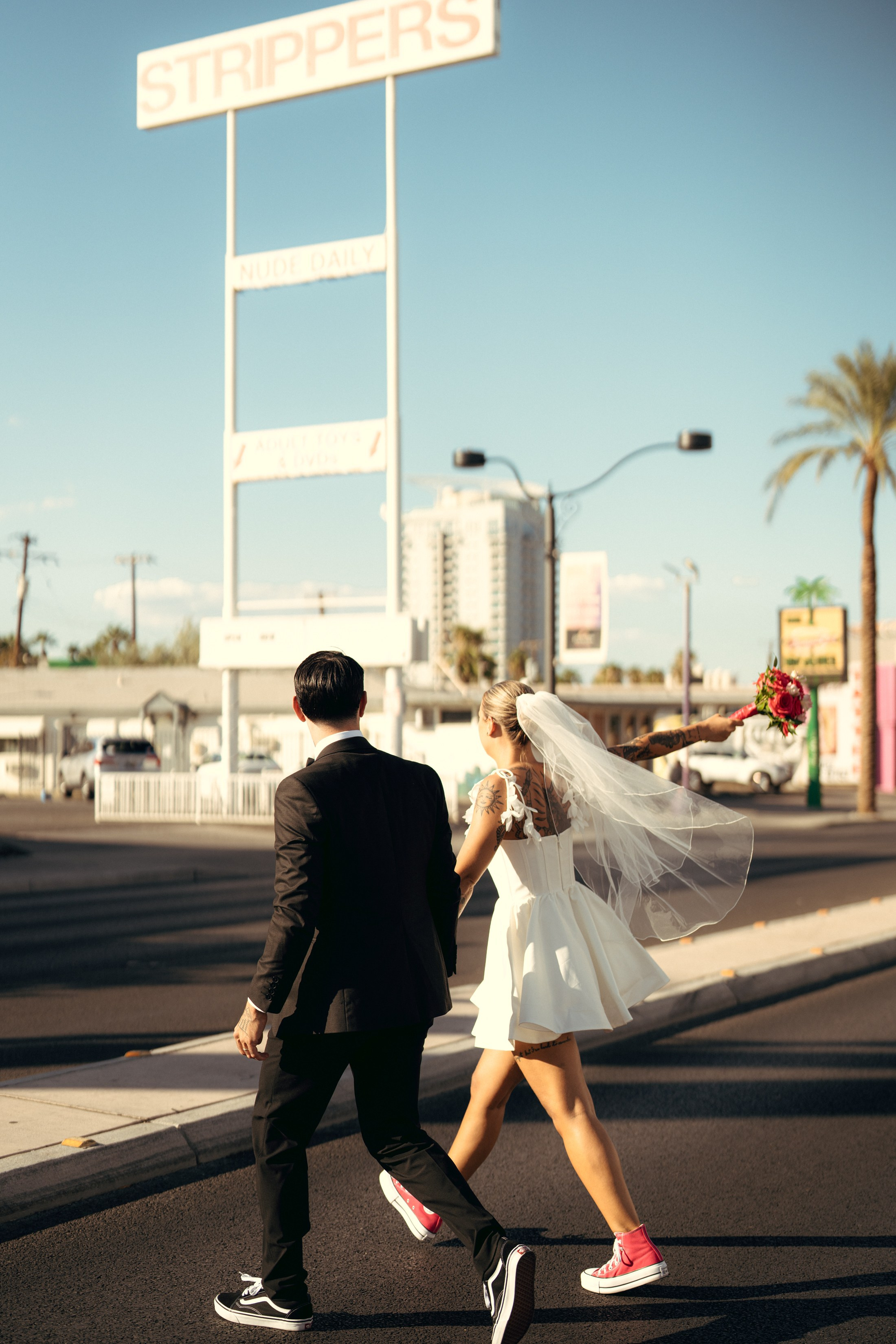 Klara&Marsel. Wedding & elopement photographer Viktoriya Kravtsov. Las Vegas