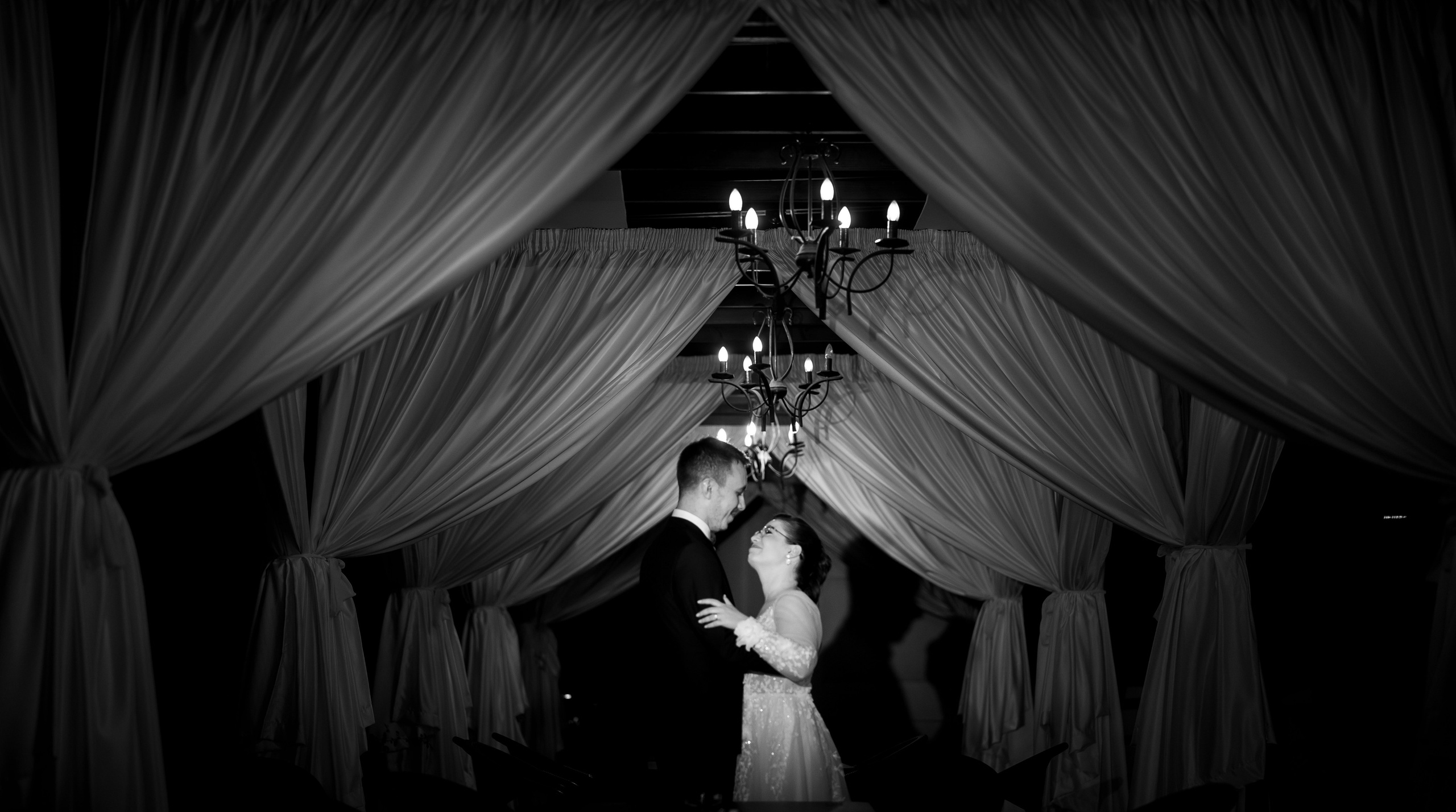 PARTY. Gabriel Florea — Fotograf nuntă București