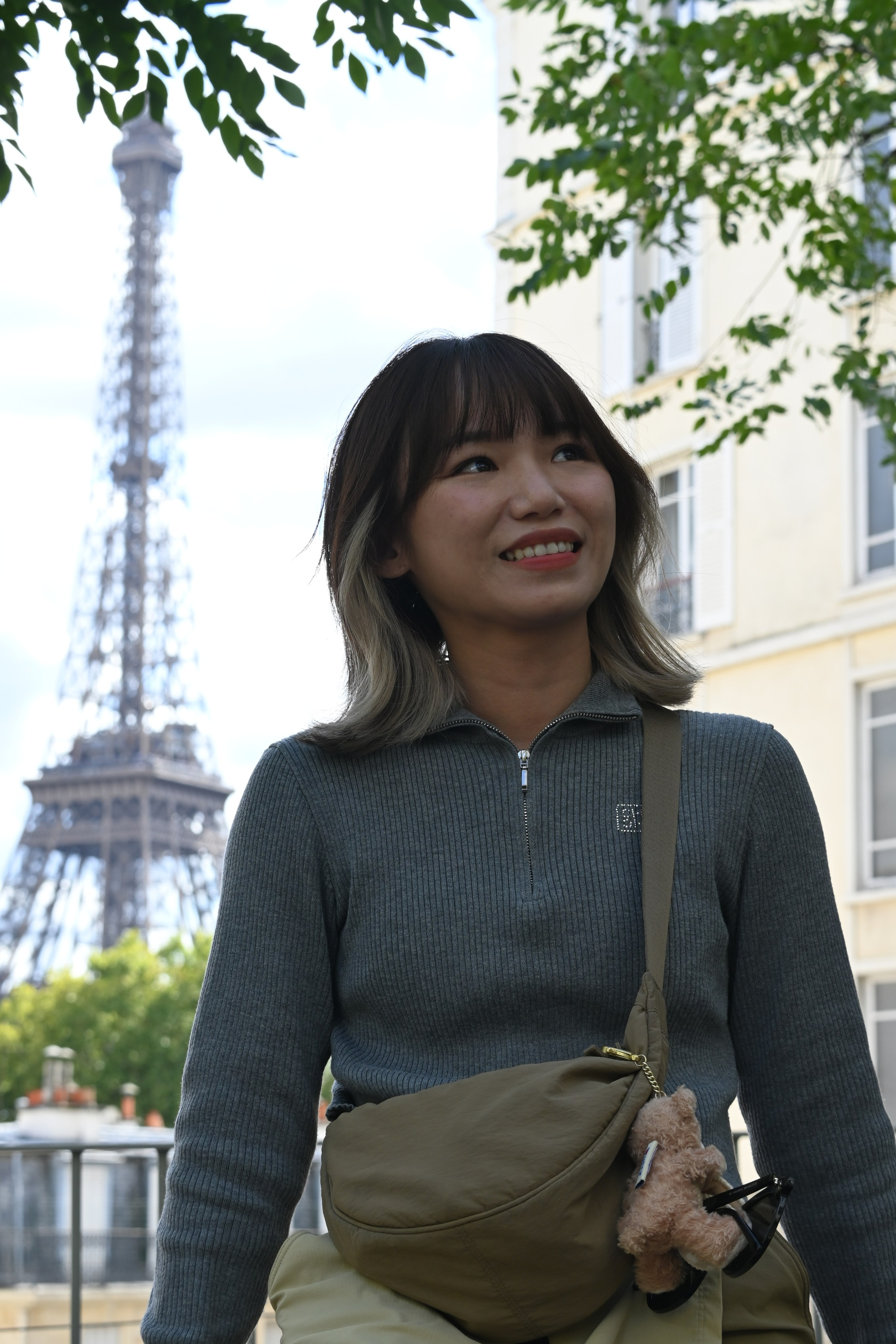 Service. Lifestyle & Travel Portrait photography in Paris Shyl