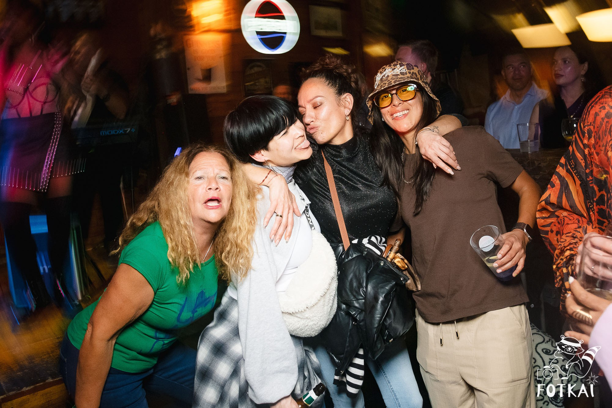 Amy Winehouse Tribute at El Paso Bar (March 28) — Live Concert Photo Report | FOTKAI