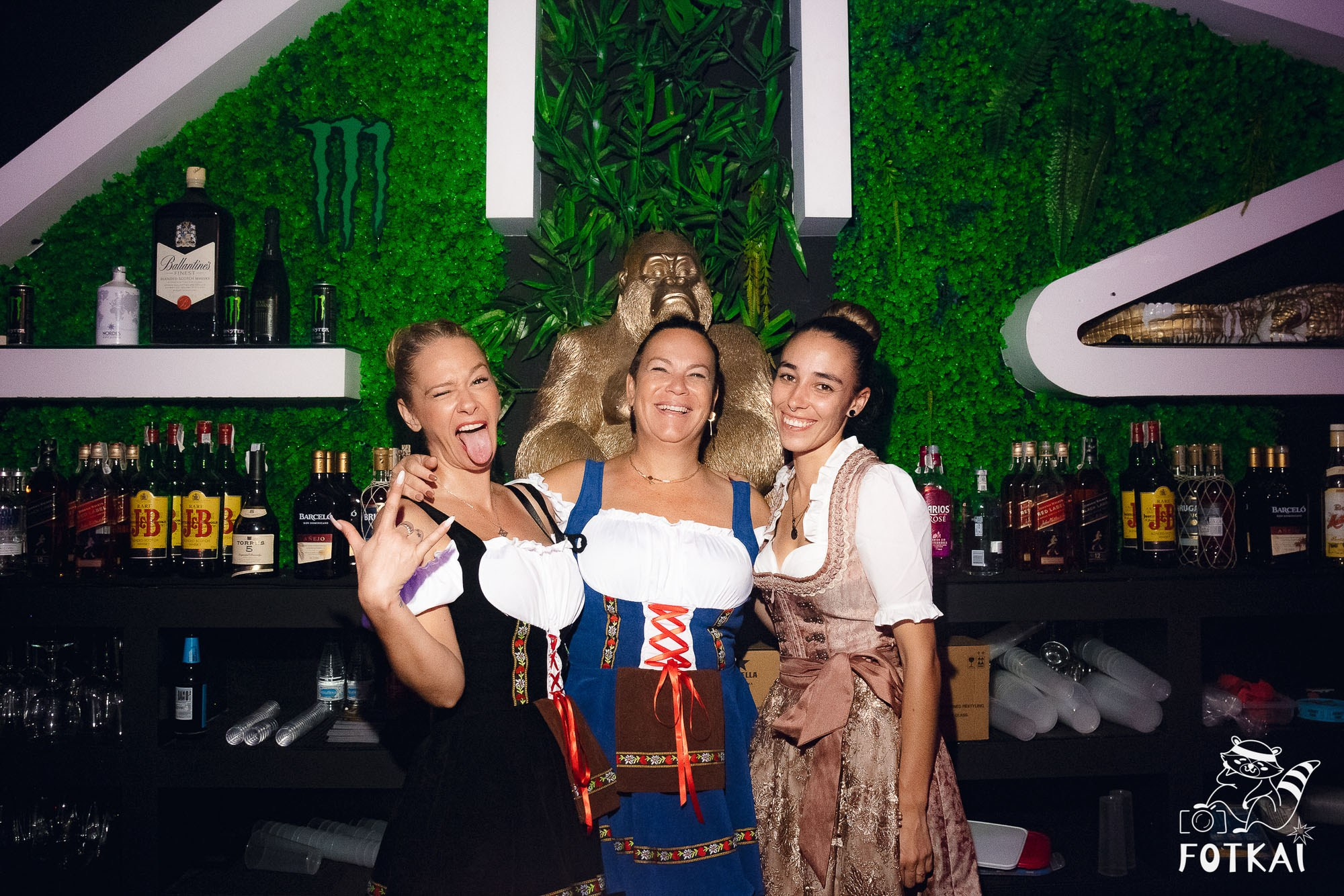 Oktoberfest Torrevieja 2025 в Avalon — Stones of the Coast, живая музыка и рок-атмосфера | Фоторепортаж FOTKAI