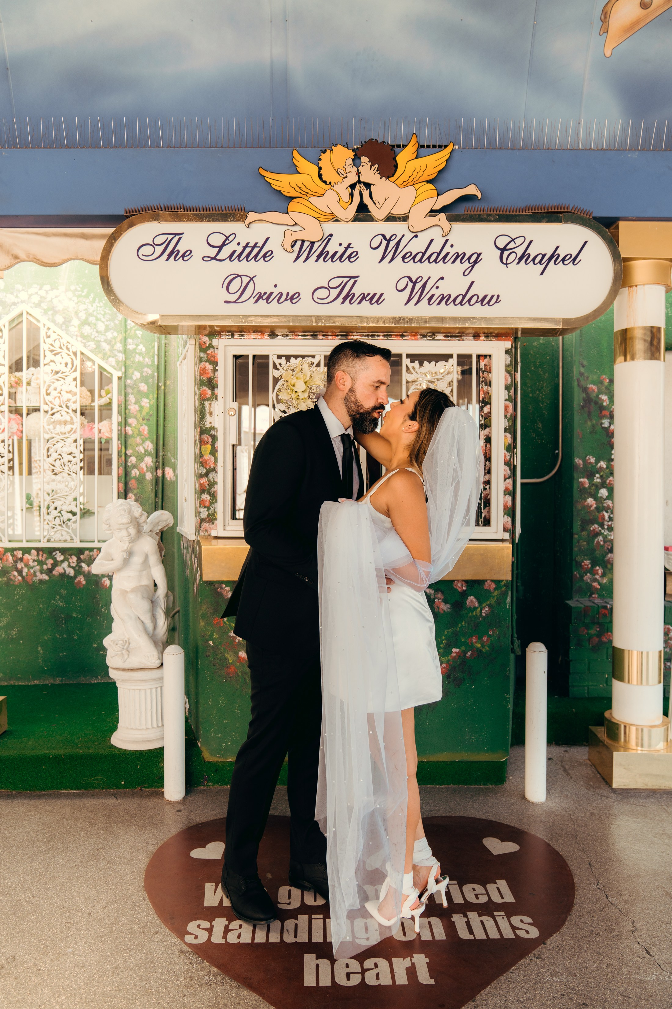 Ryan&Vanessa. 10.6.24. Wedding & elopement photographer Viktoriya Kravtsov. Las Vegas
