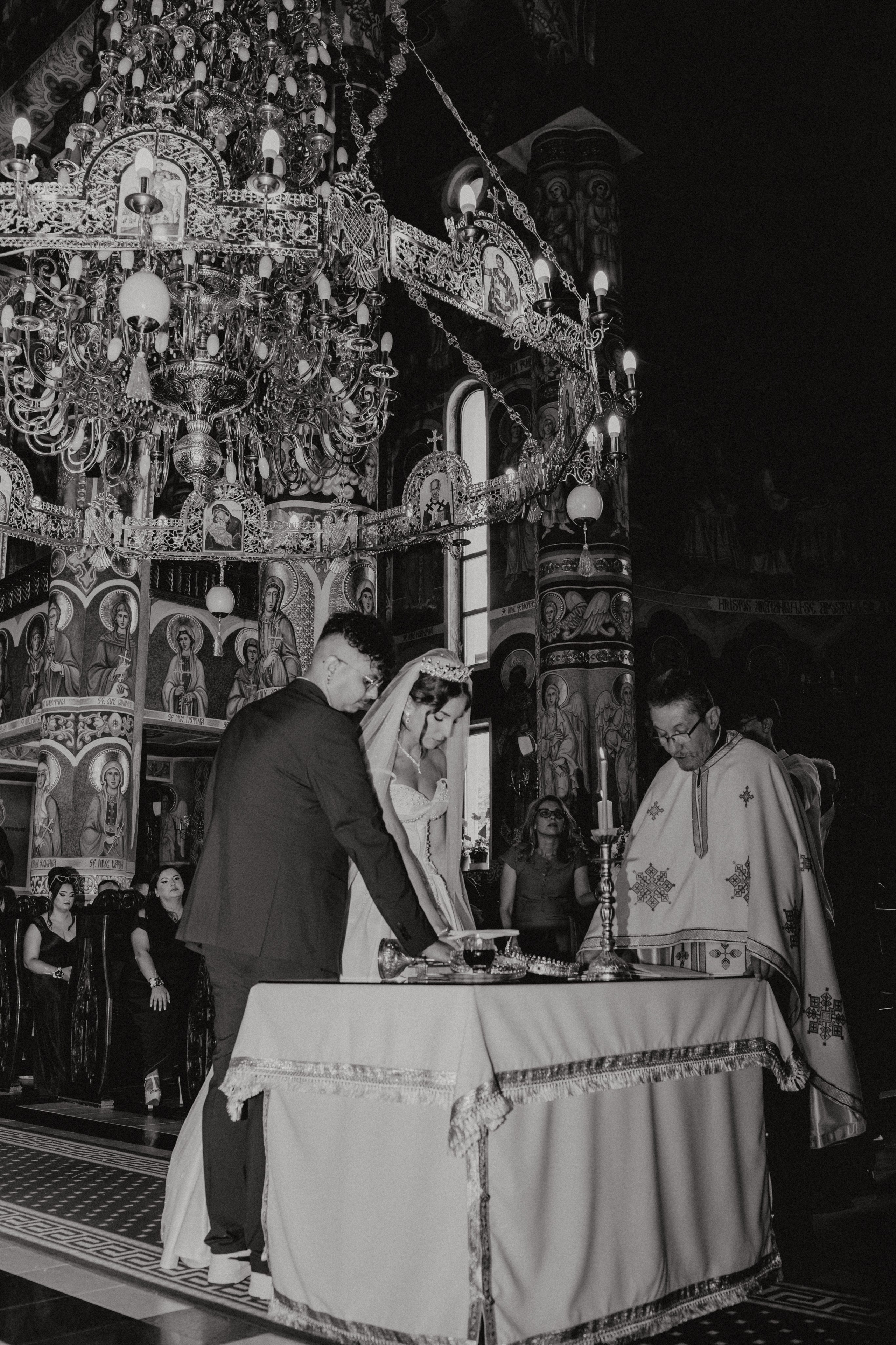 Paul & Maria. Wedding & couple photographer from Romania Rut Vetan