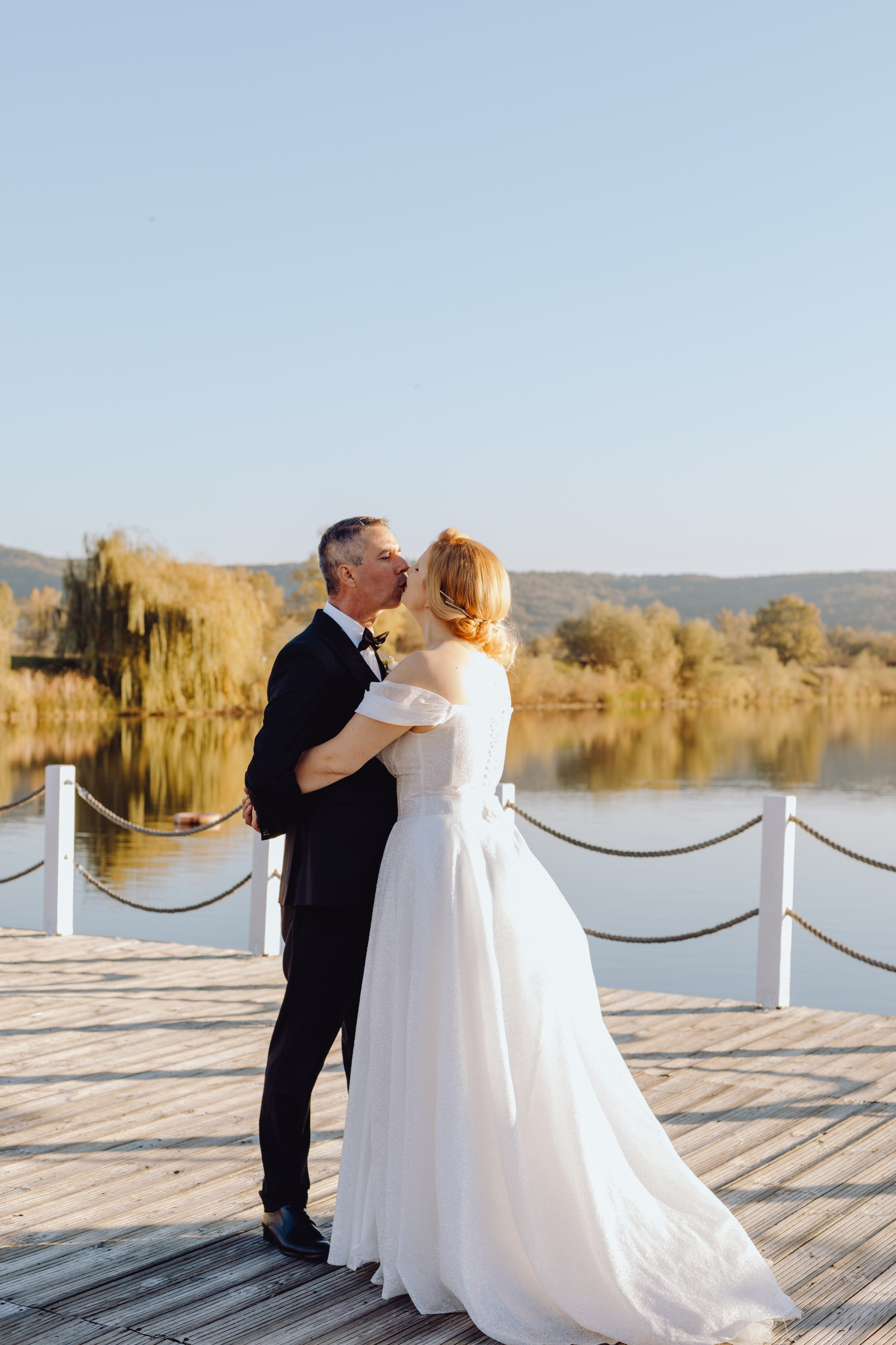 Alexandru & Maria. Wedding & couple photographer from Romania Rut Vetan